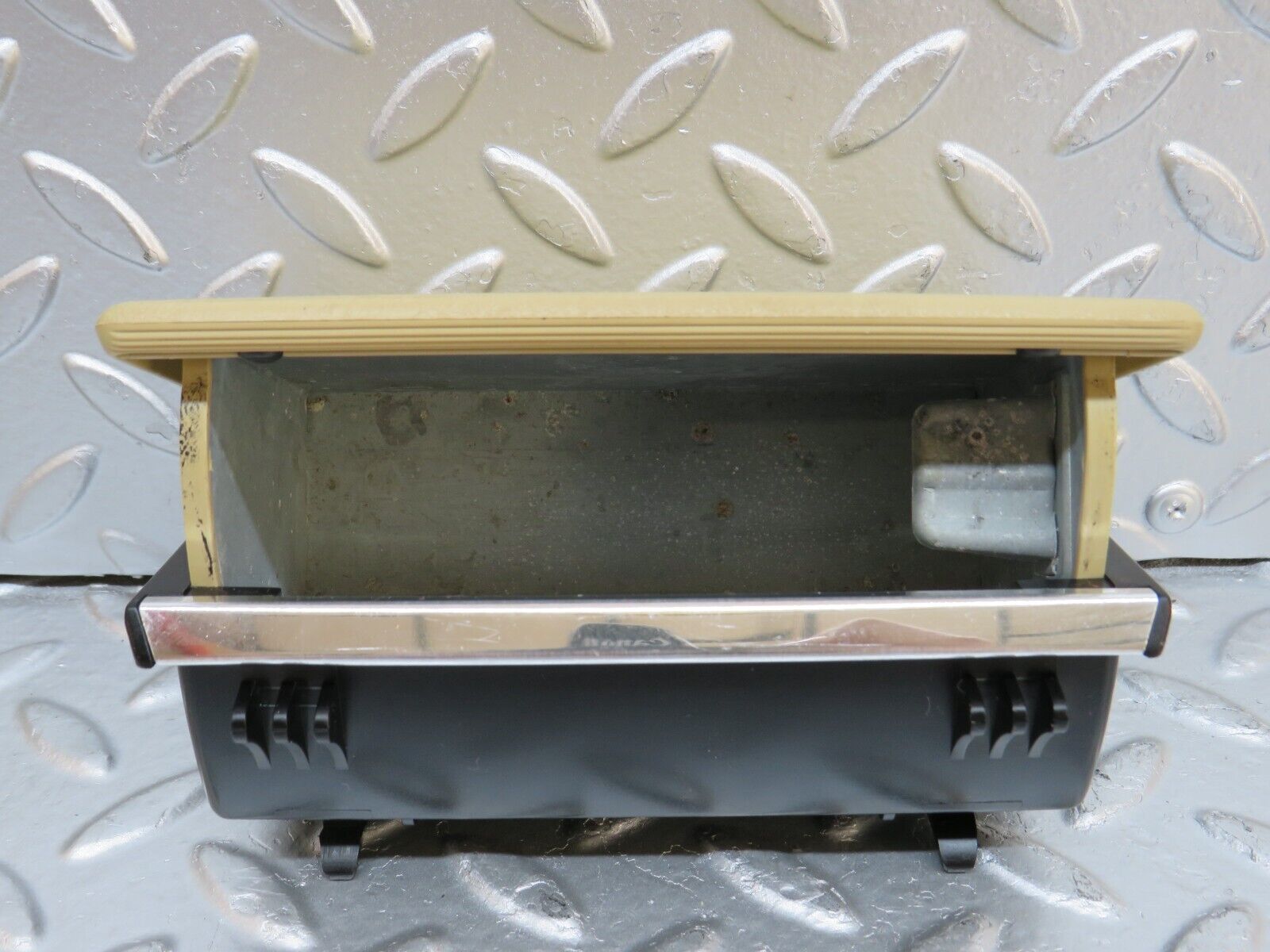29334 Mercedes-Benz W124 230E Rear Door Ashtray Beige