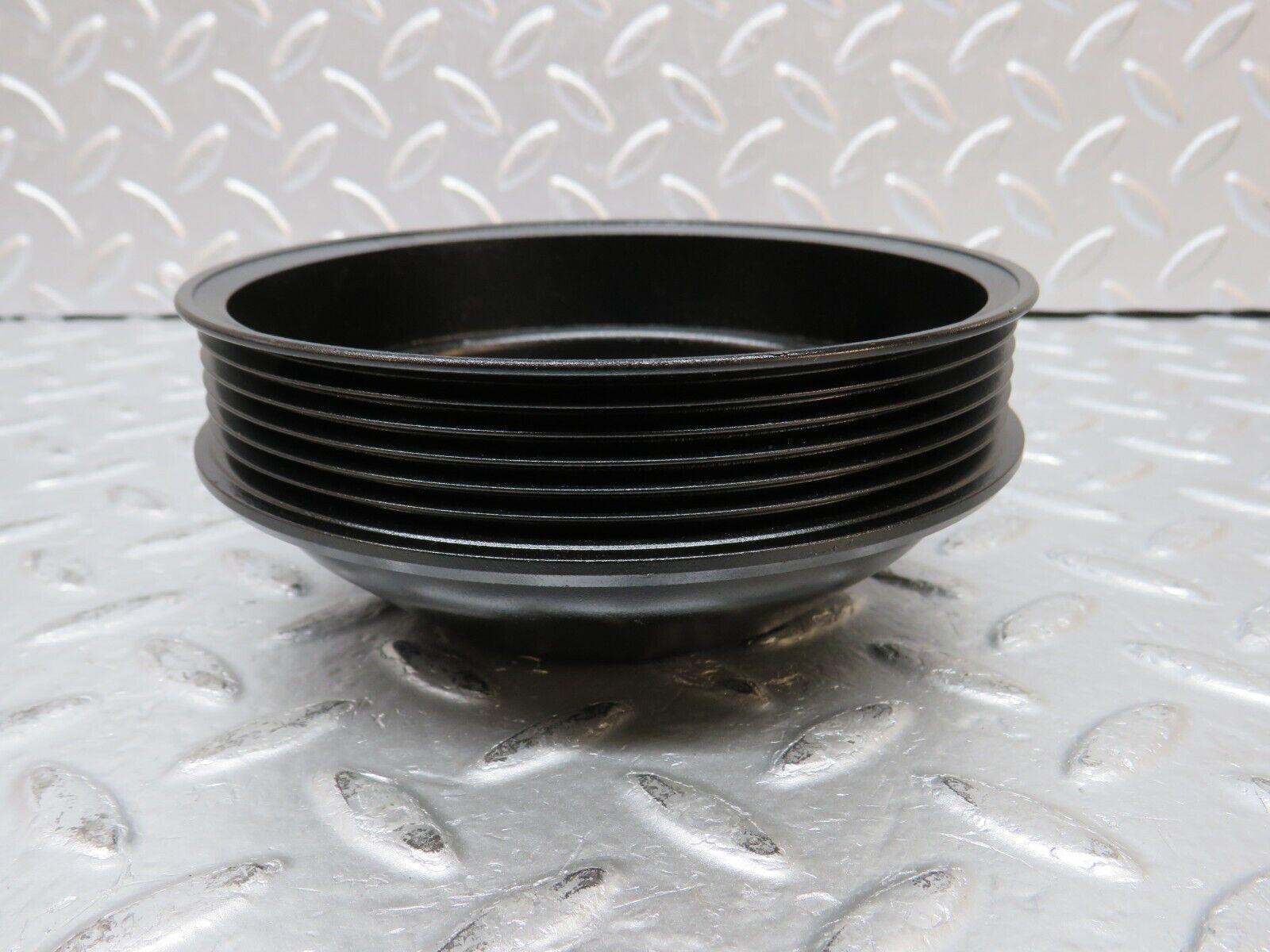 31543 Mercedes-Benz S124 220TE Wagon Power Steering Pump Pulley 1112300015