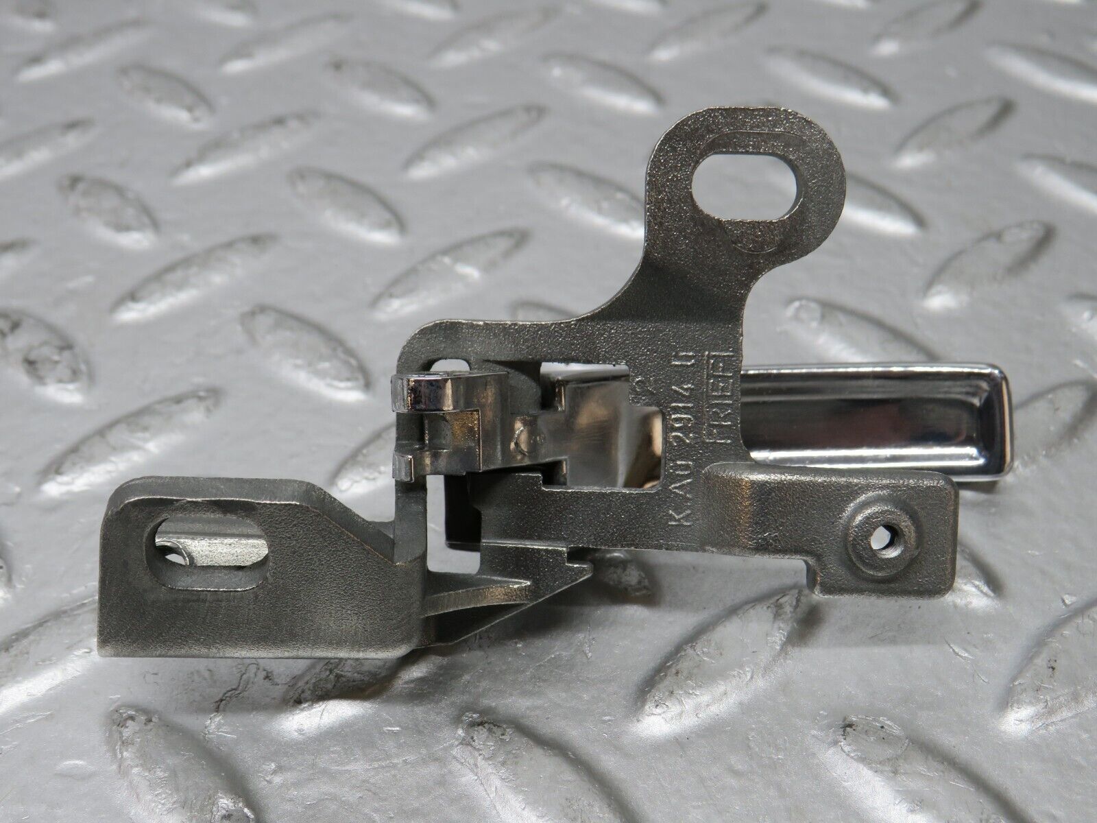 32202 Mercedes-Benz W123 230E Left Door Opener Door Handle 1237600161