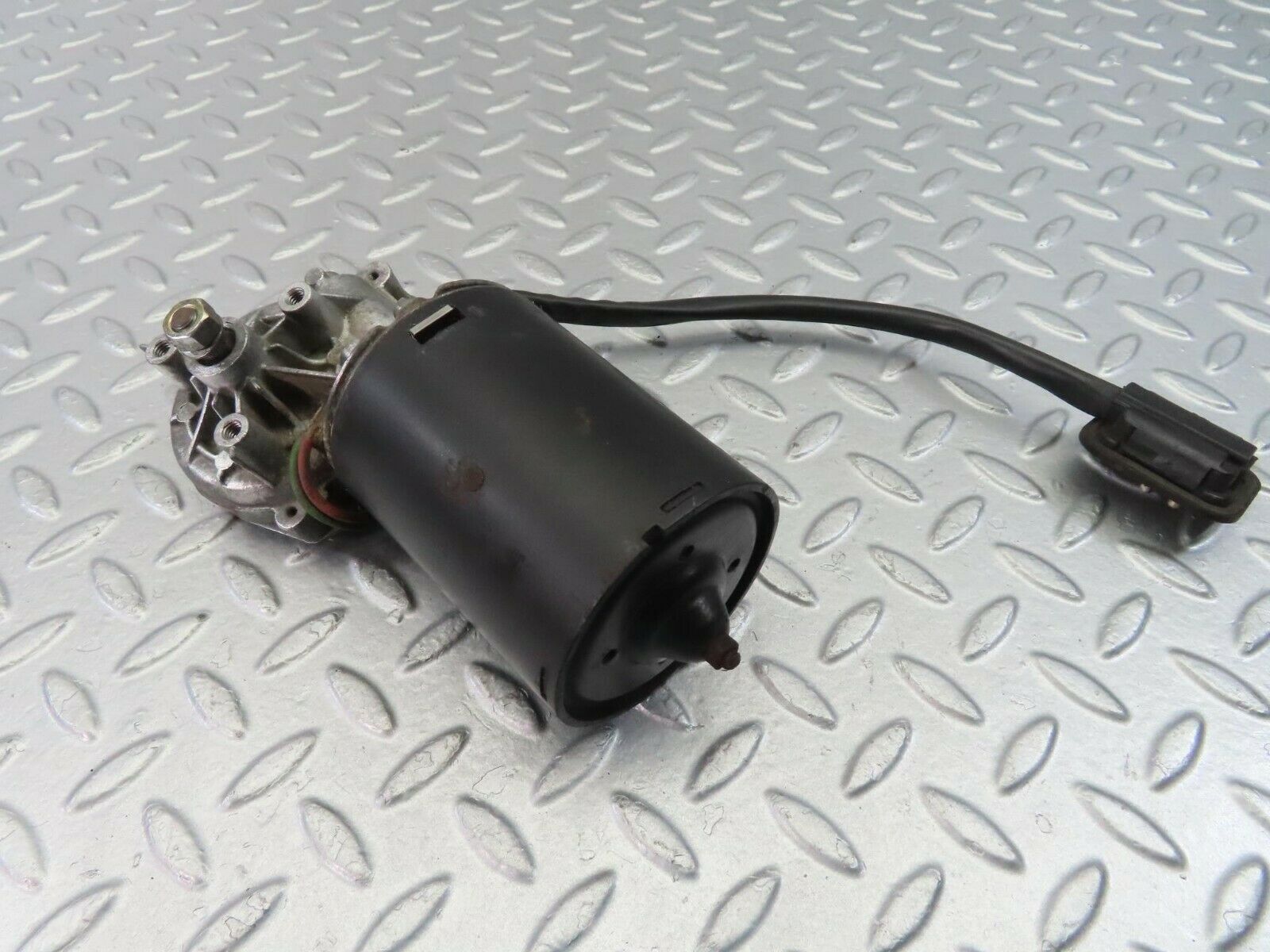 9923 Mercedes-Benz C123 230CE Coupe Wiper Motor Bosch 0390341077