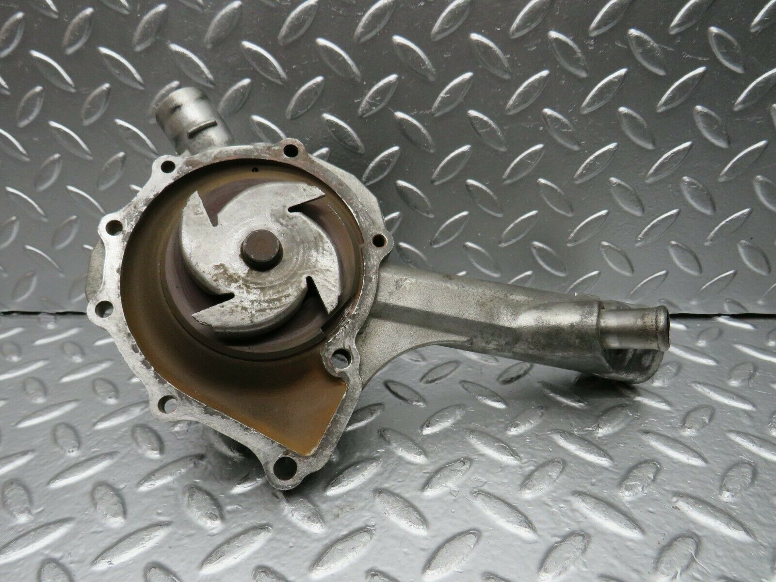 22444 Mercedes-Benz C124 E220 Coupe Water Pump