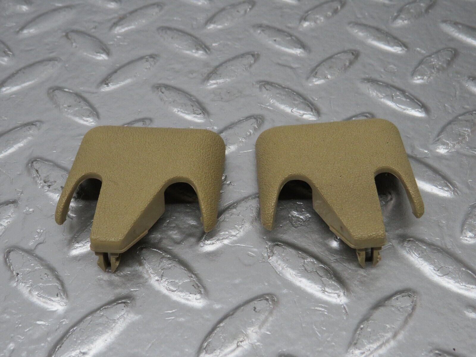 34107 Mercedes-Benz W124 260E Front Seat Rail Trim Cover 1246842218 1246842118