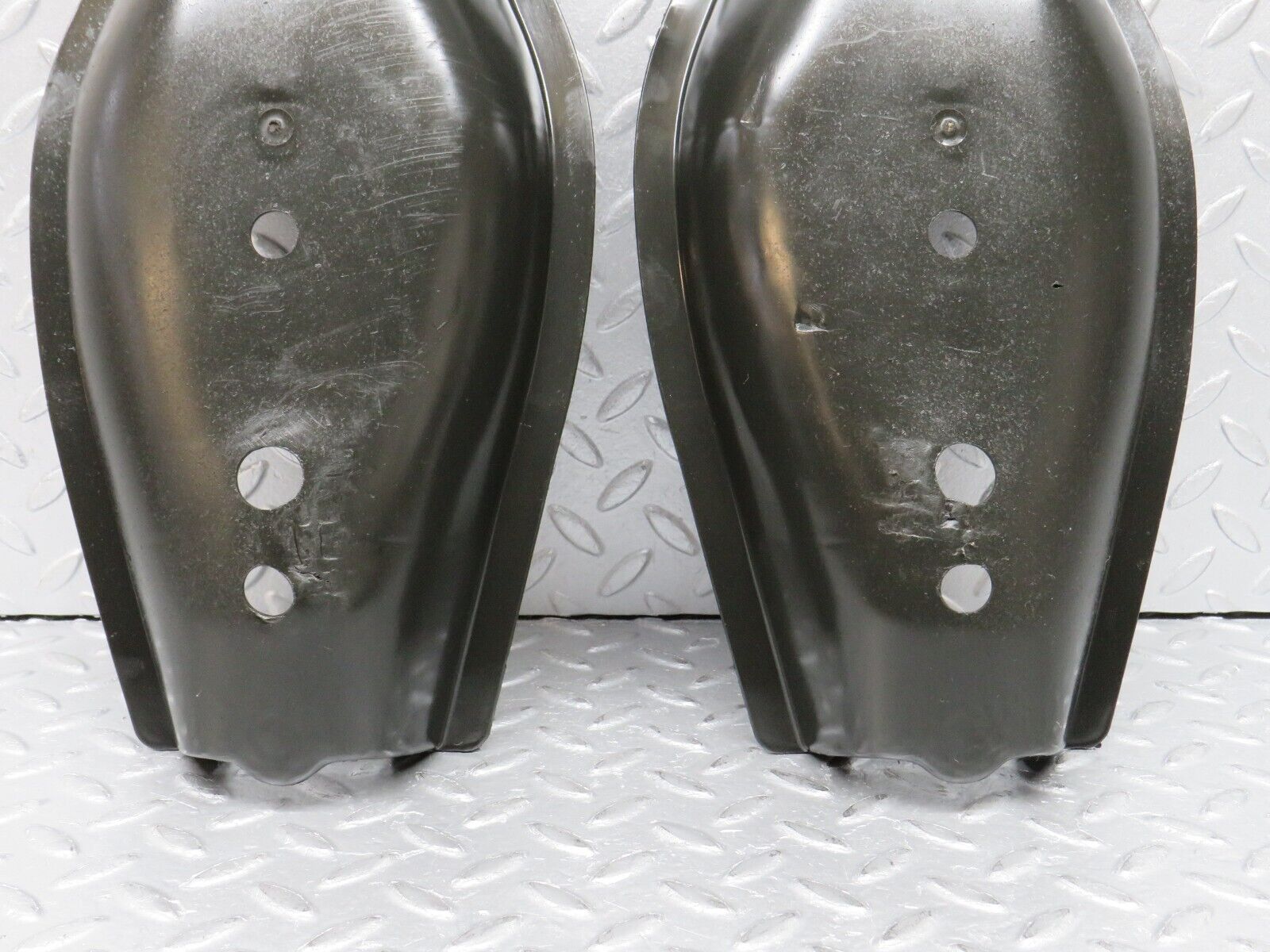 38433 Mercedes-Benz R129 280SL Coupe Rear Control Arm Cover Pair 1293520188