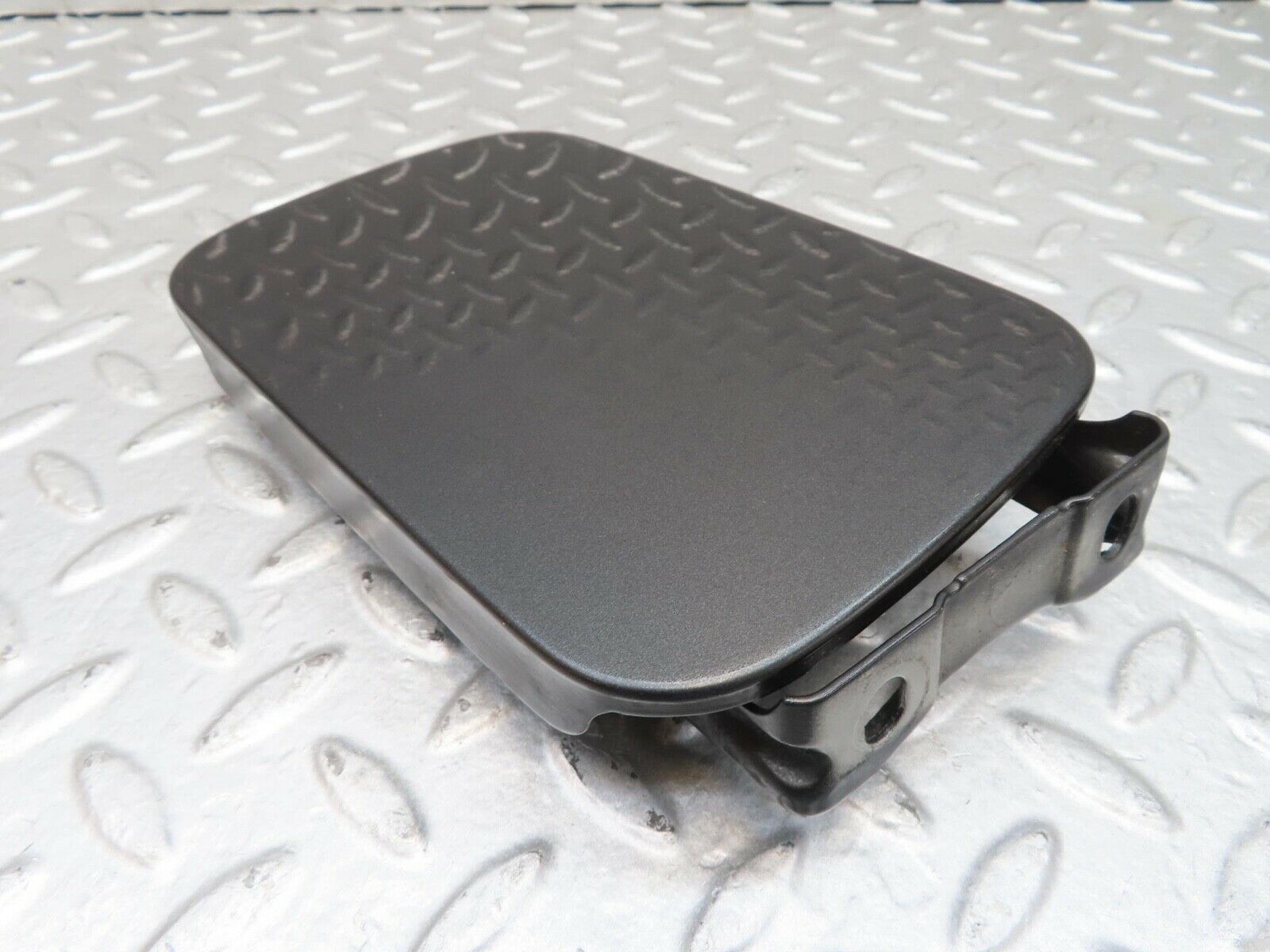 15056 Mercedes-Benz W140 S320 Fuel Tank Flap Cap 1405843739