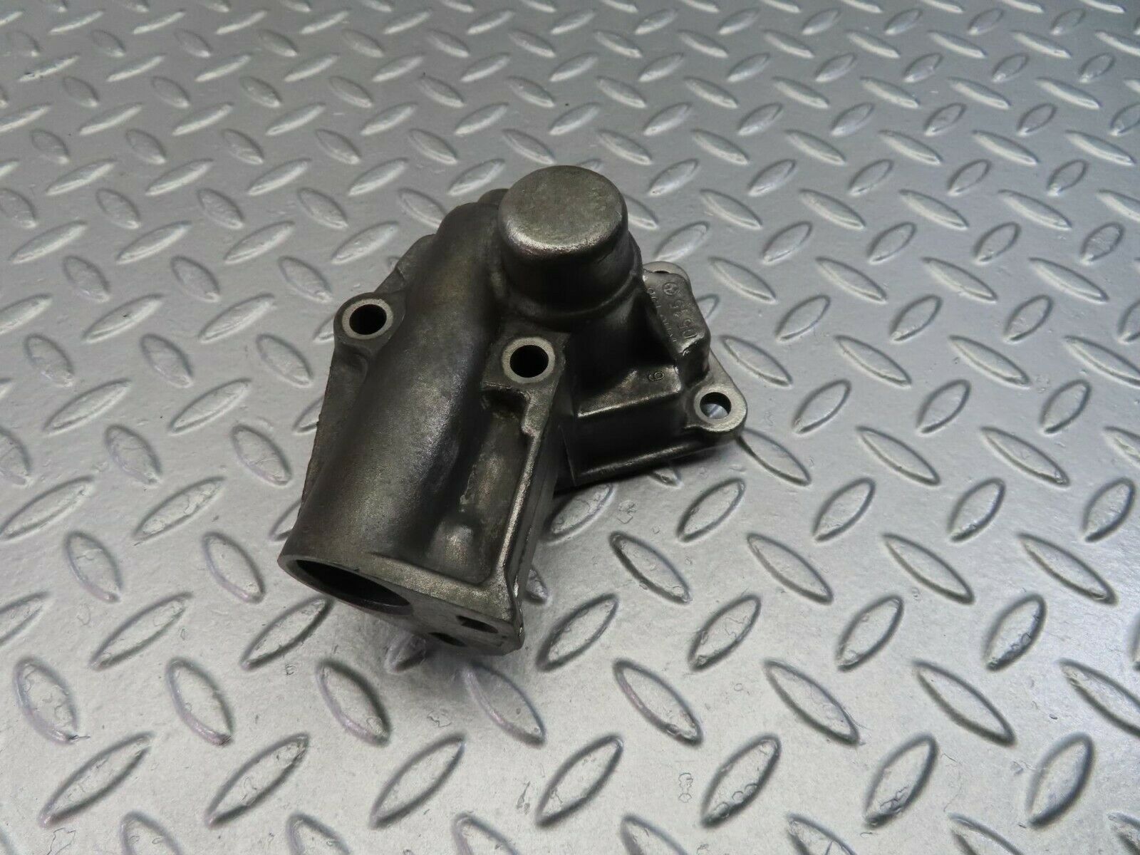 9821 Mercedes-Benz C123 280CE Coupe Ignition Distributor Housing 1101580515