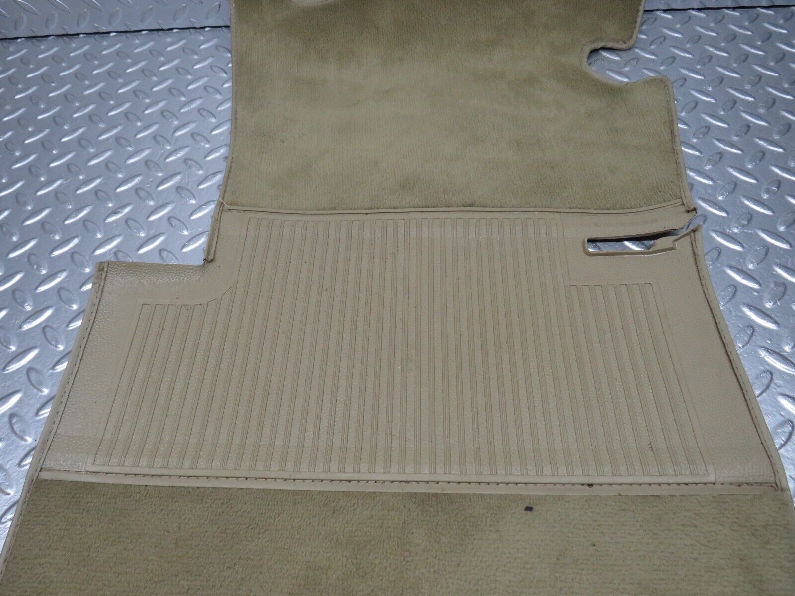 29233 Mercedes-Benz W124 230E Front Right Floor Carpet 1246840130