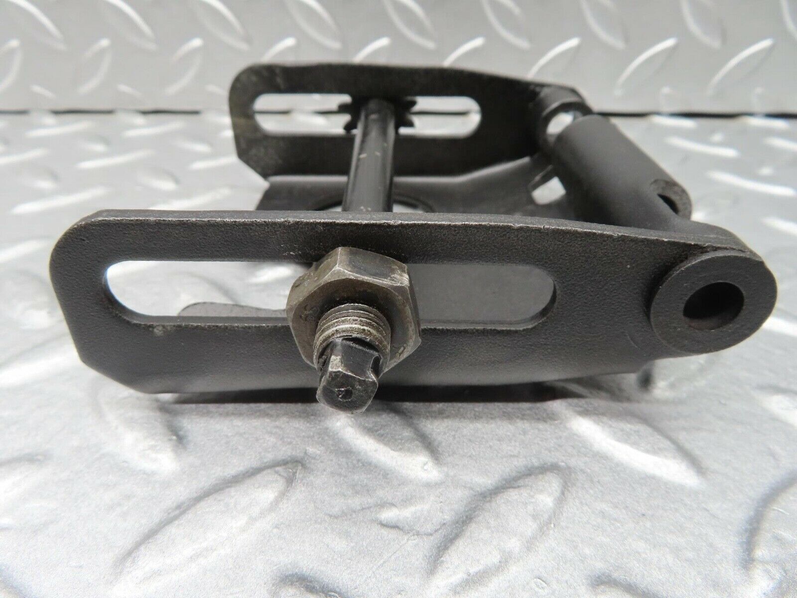 14074 Mercedes-Benz C107 280SLC Alternator Generator Bracket