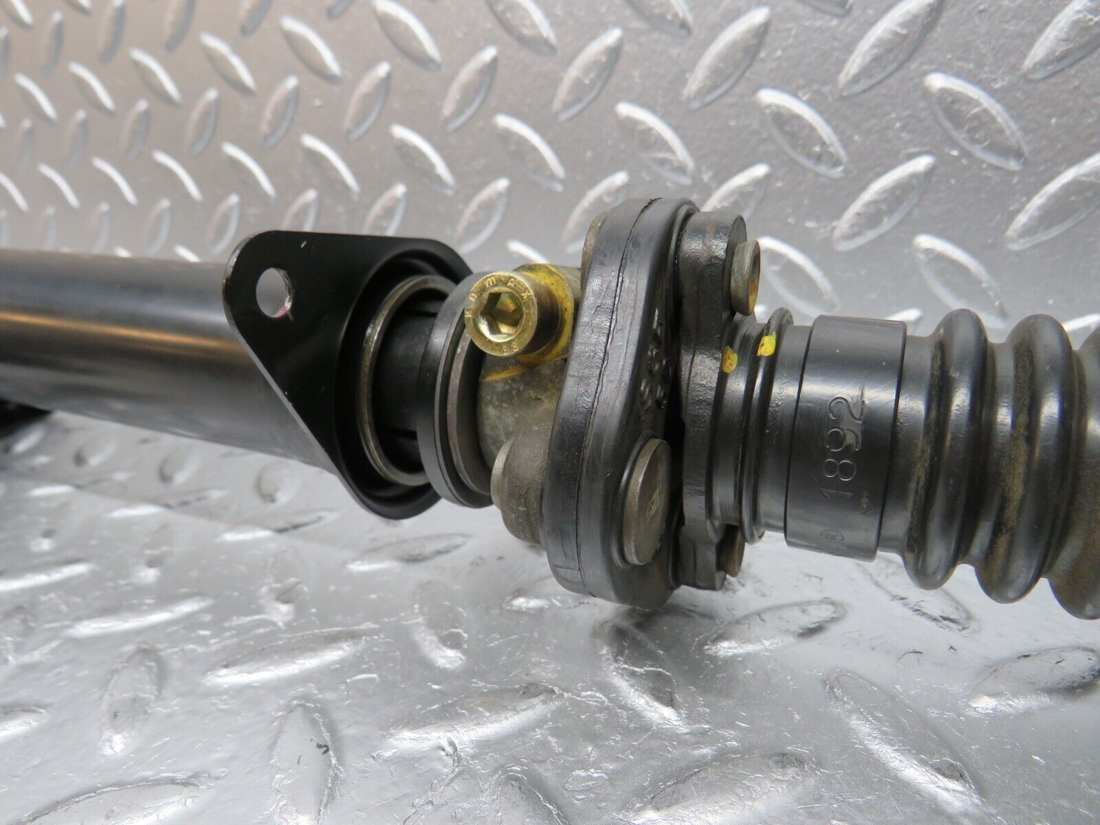 30432 Mercedes-Benz W124 230E Steering Column