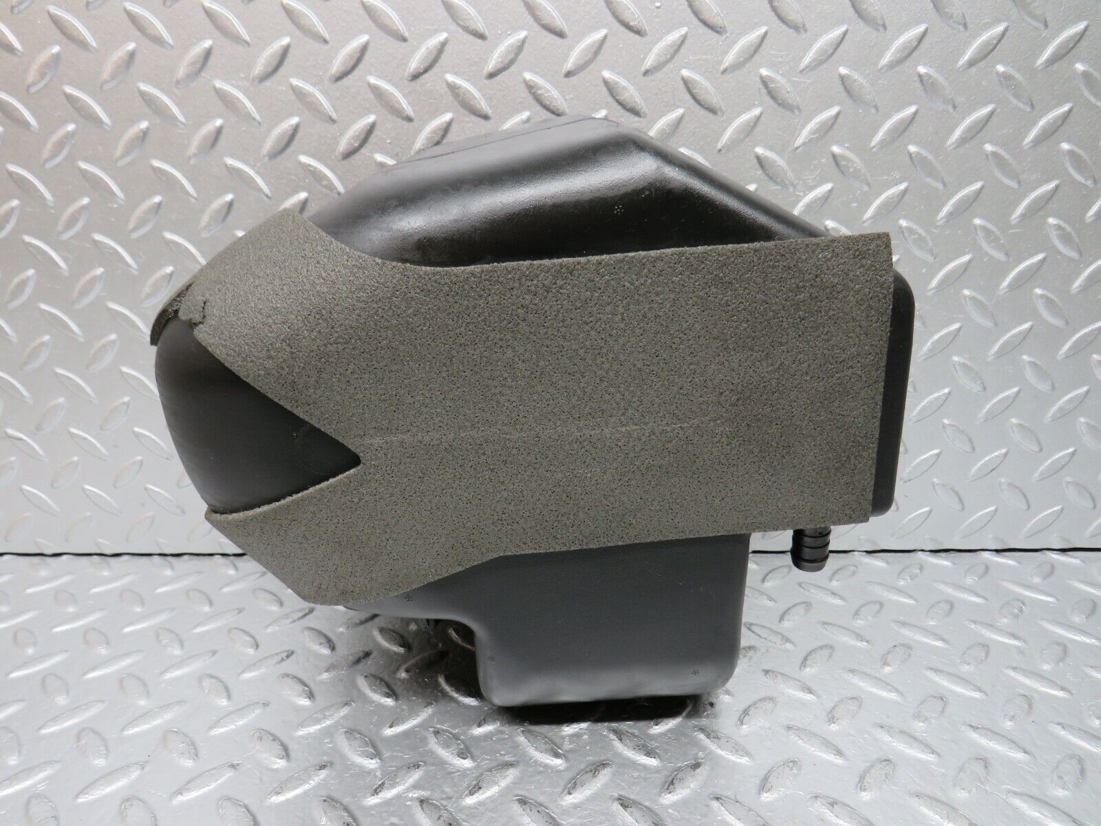 33344 Mercedes-Benz W202 C180 Fuel System Expansion Tank 2024700589