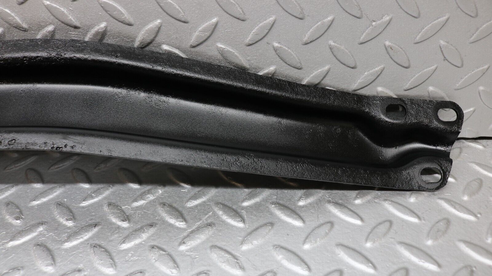 37208 Mercedes-Benz C126 420SEC Coupe Gearbox Mount Bracket