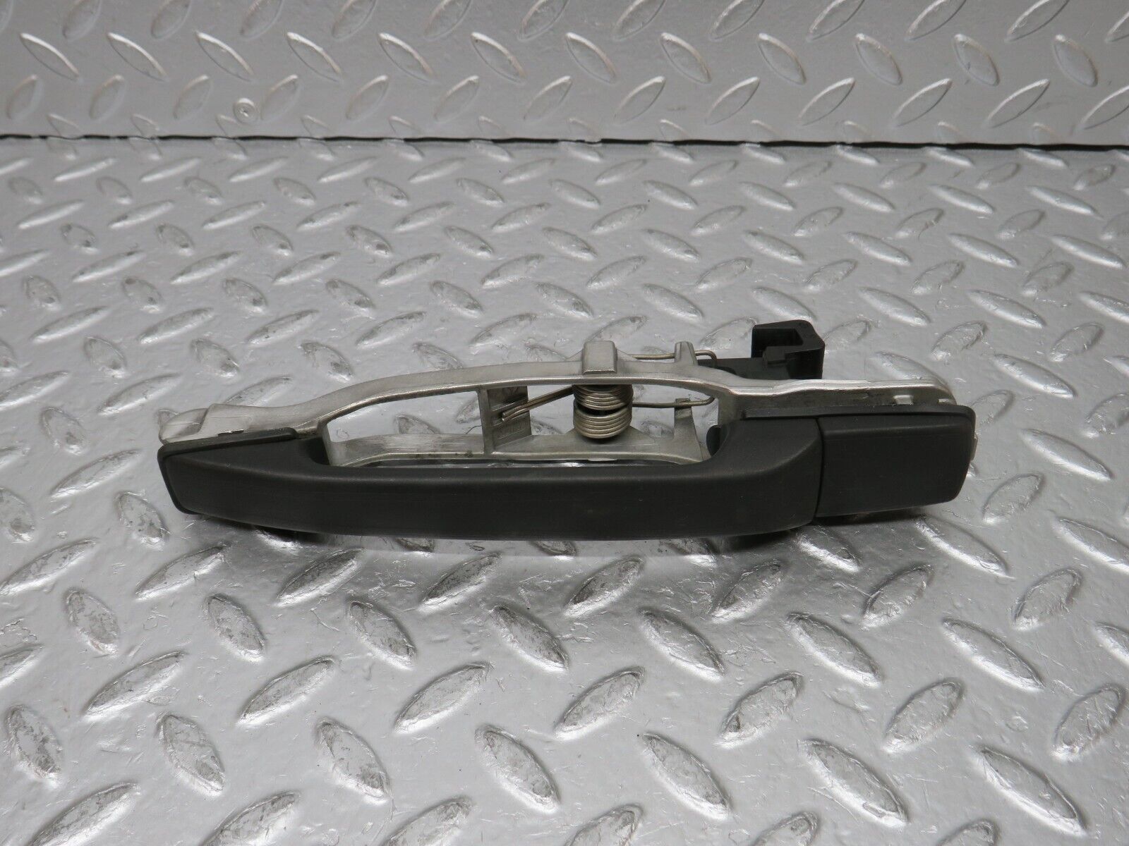 31713 Mercedes-Benz W201 190LE 1.8L Exterior Door Handle Rear Right