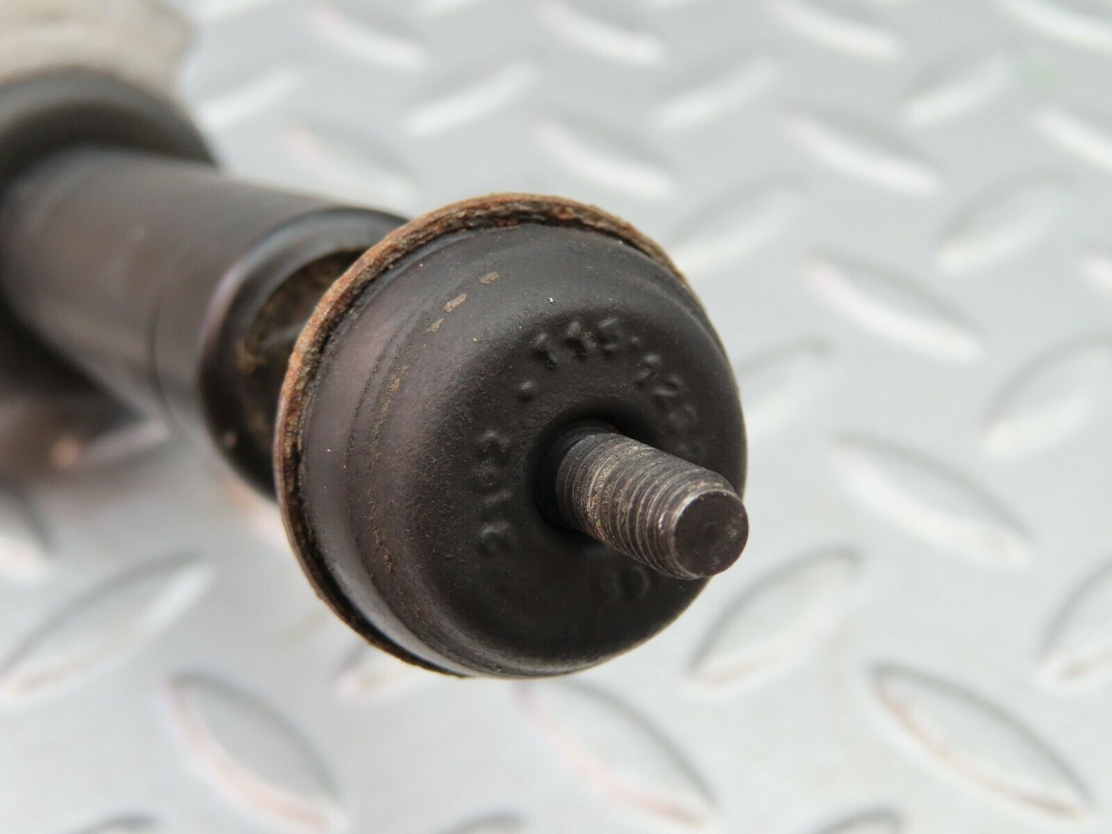 6247 Mercedes-Benz W126 380SE Engine Mount Bracket Left Side 1162235104