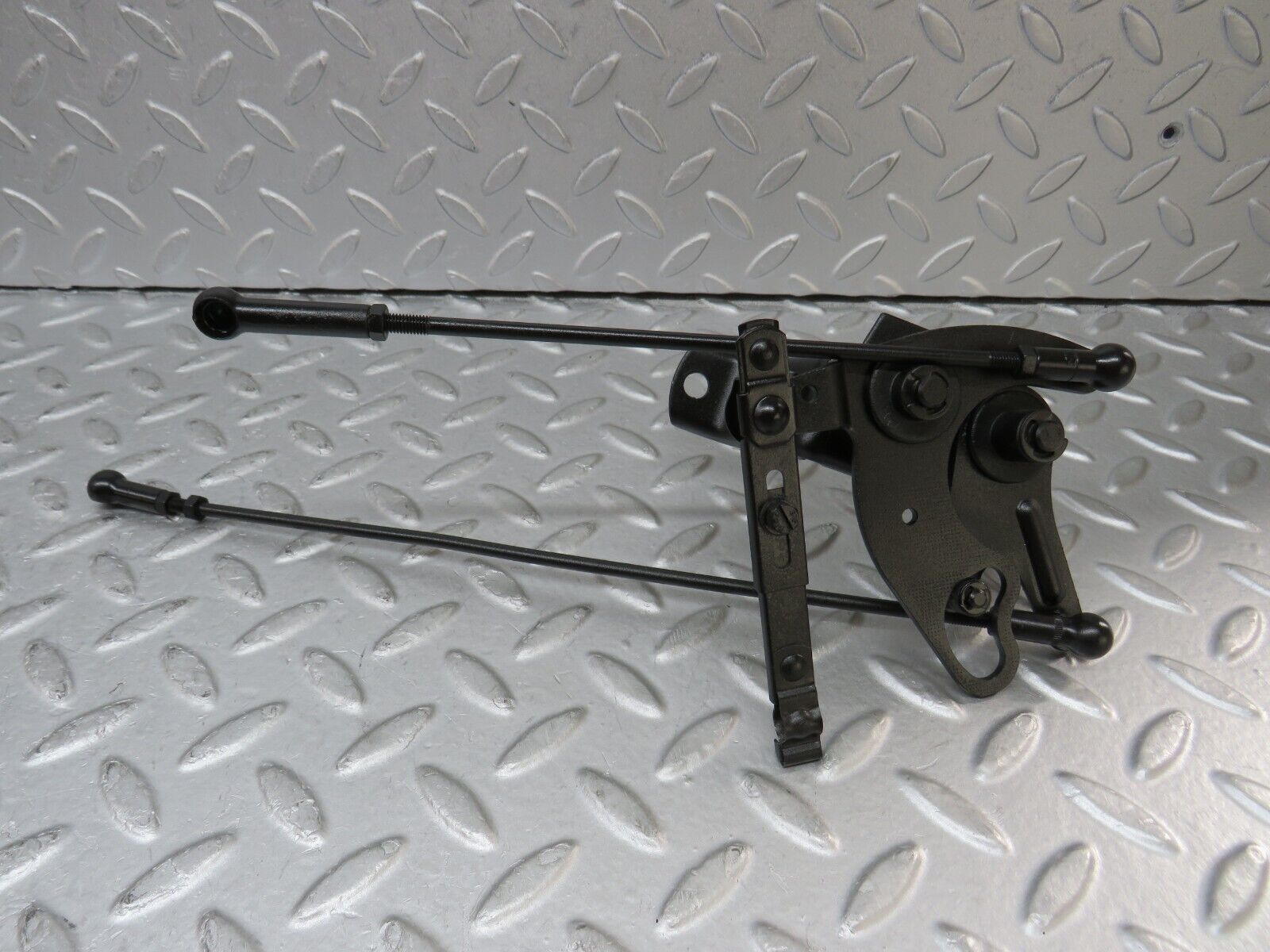 36361 Mercedes-Benz W126 420SE Accelerator Throttle Linkage