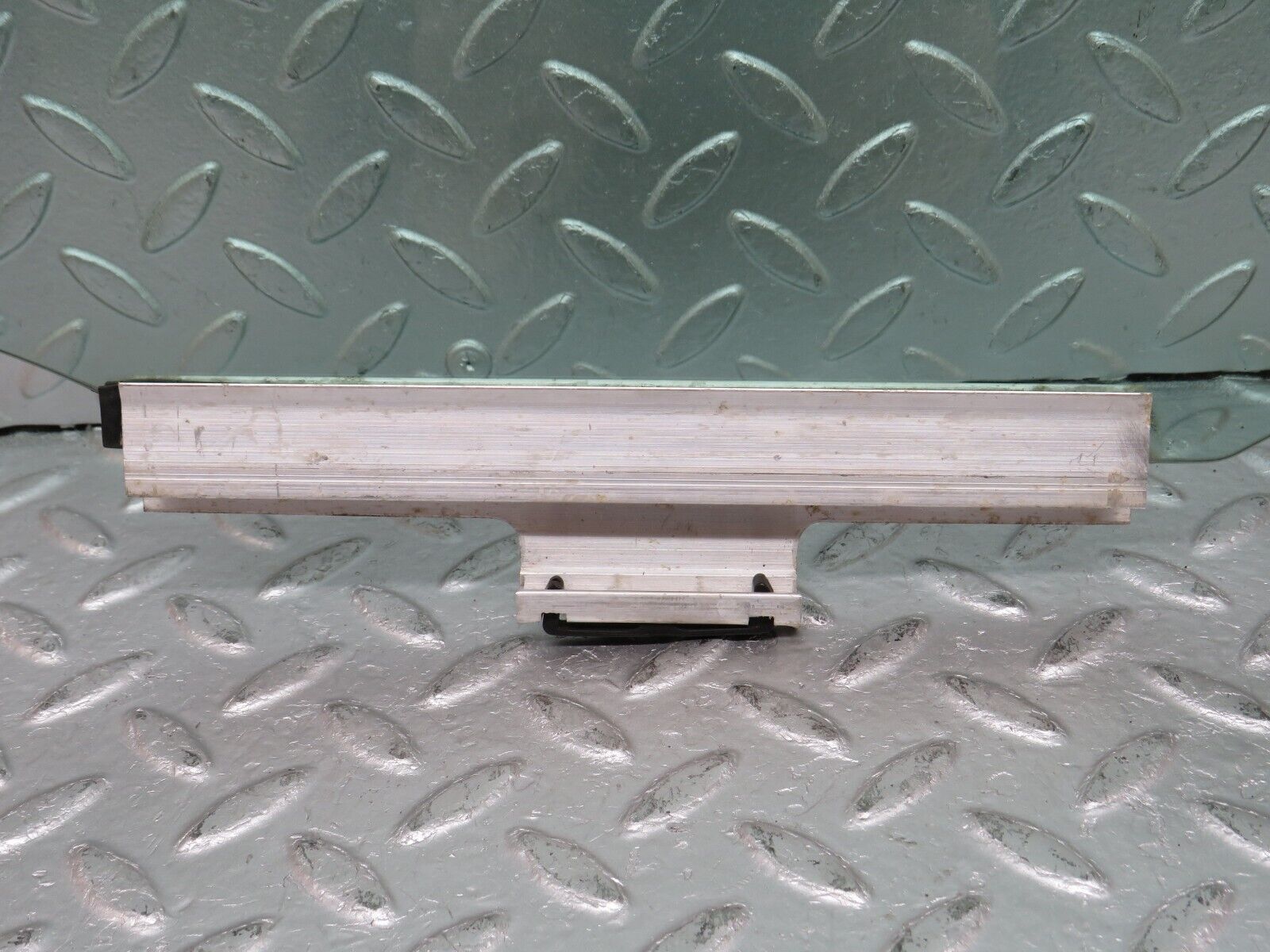 33264 Mercedes-Benz W202 C180 Rear Right Door Window Glass