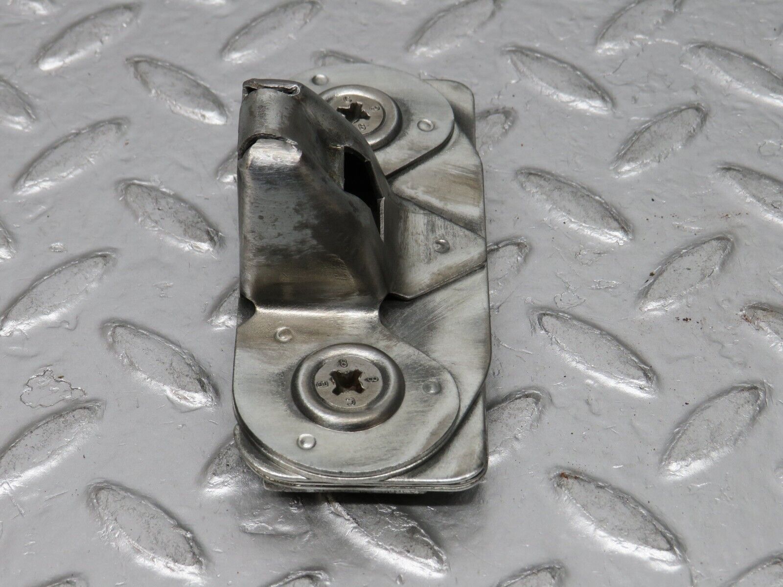 0709 Mercedes-Benz C107 350SLC Coupe Trunk Lock