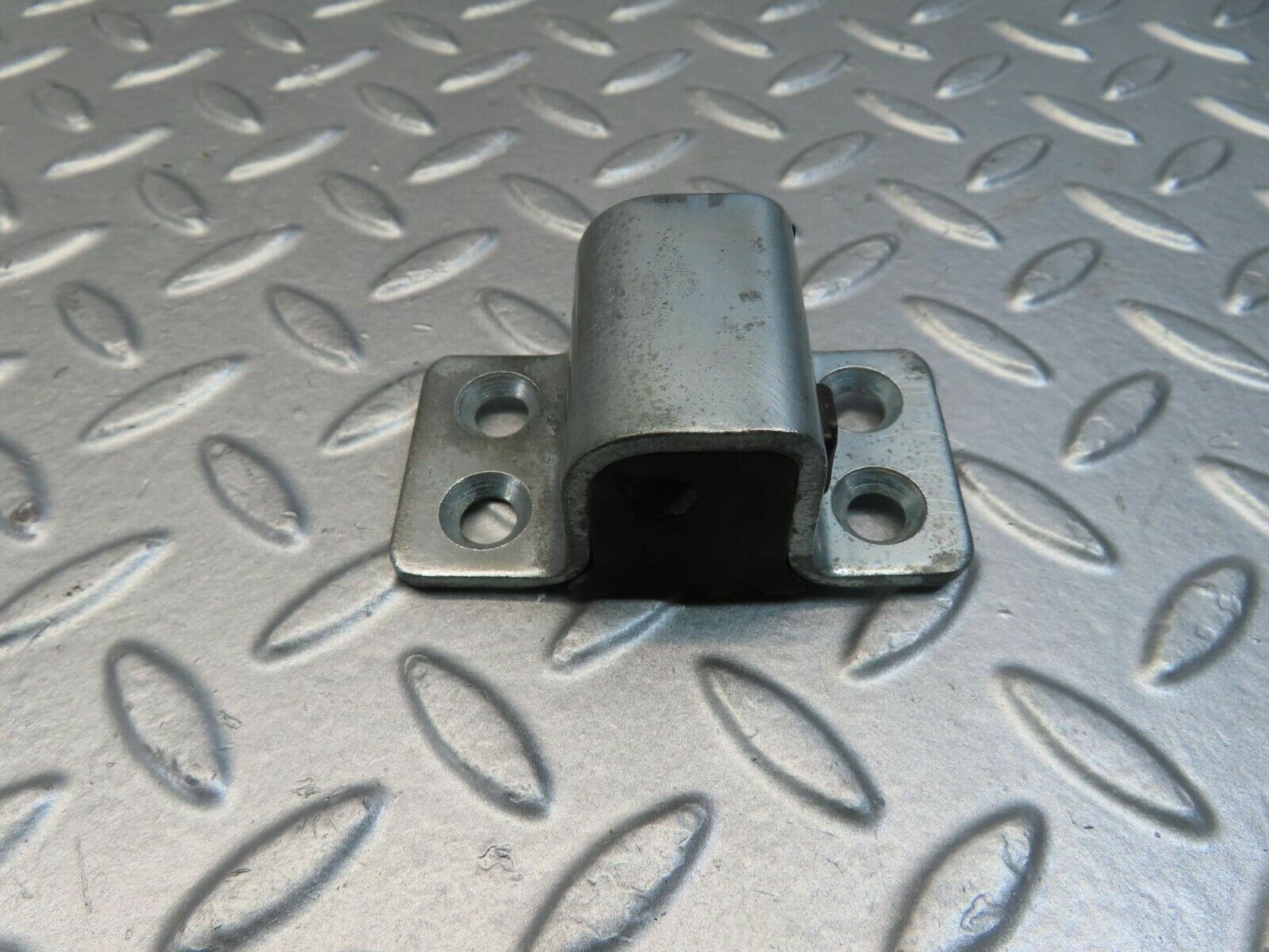 11422 Mercedes-Benz C123 230CE Coupe Door Lock Latch Left Side