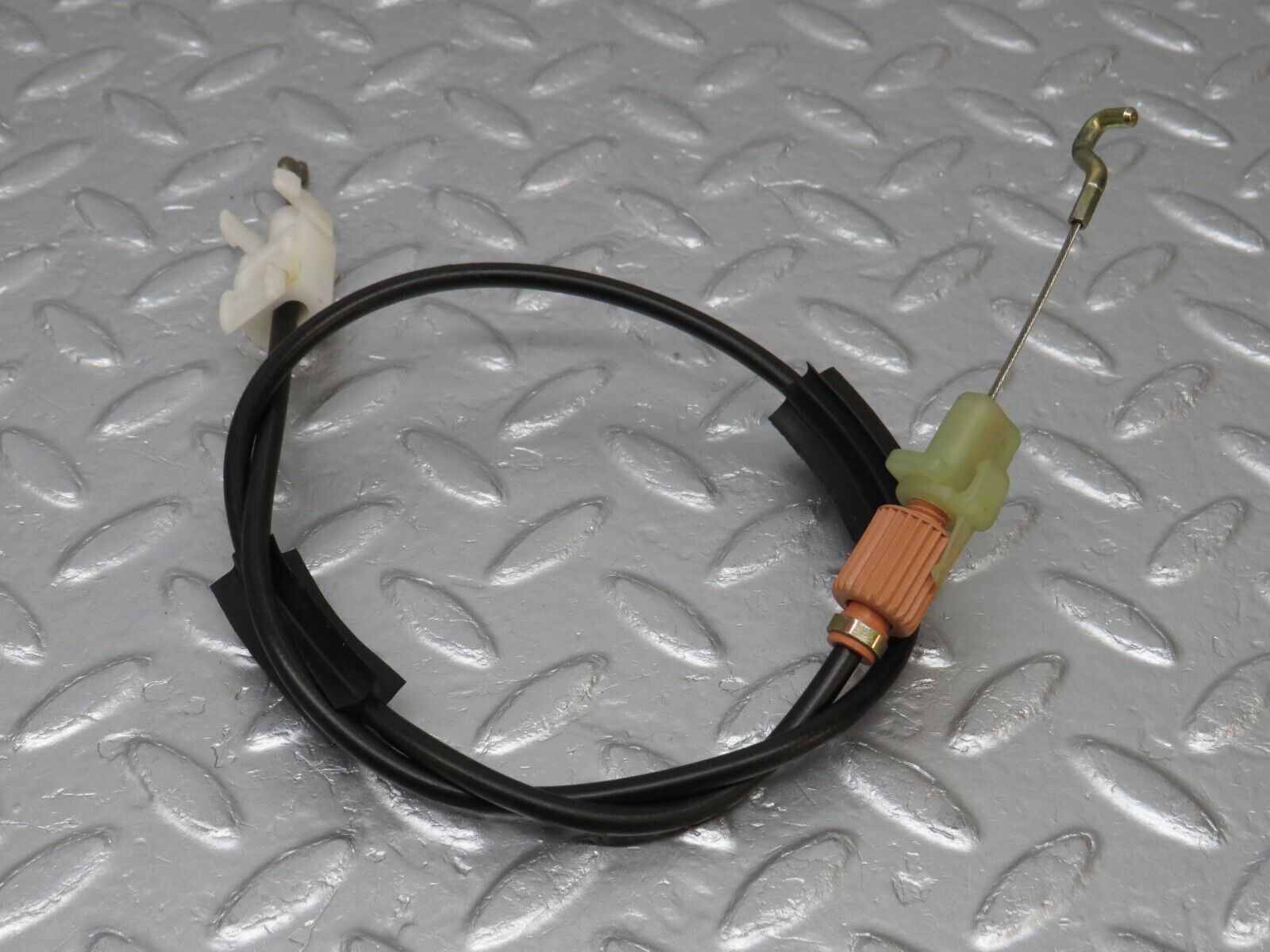 39754 Mercedes-Benz R129 320SL Coupe Door Lock Cable