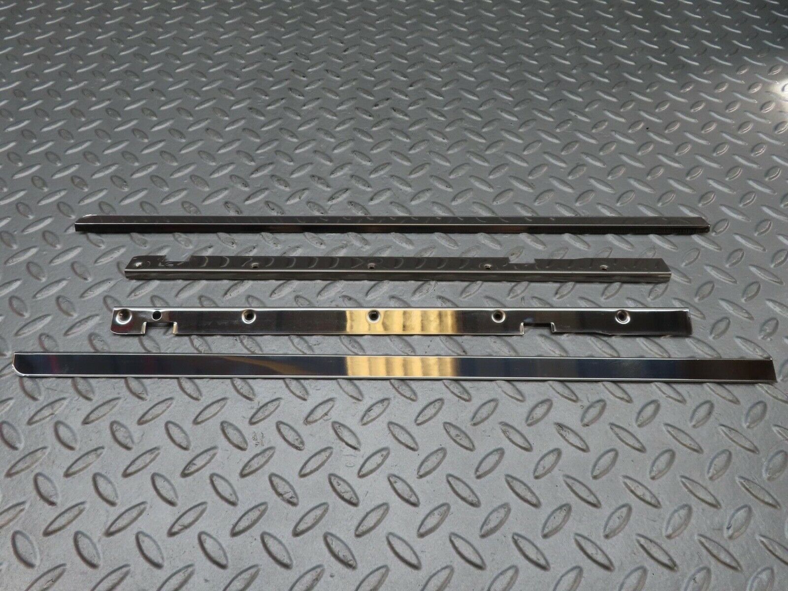 16378 Mercedes-Benz W124 260E Sunroof Chrome Trim Set