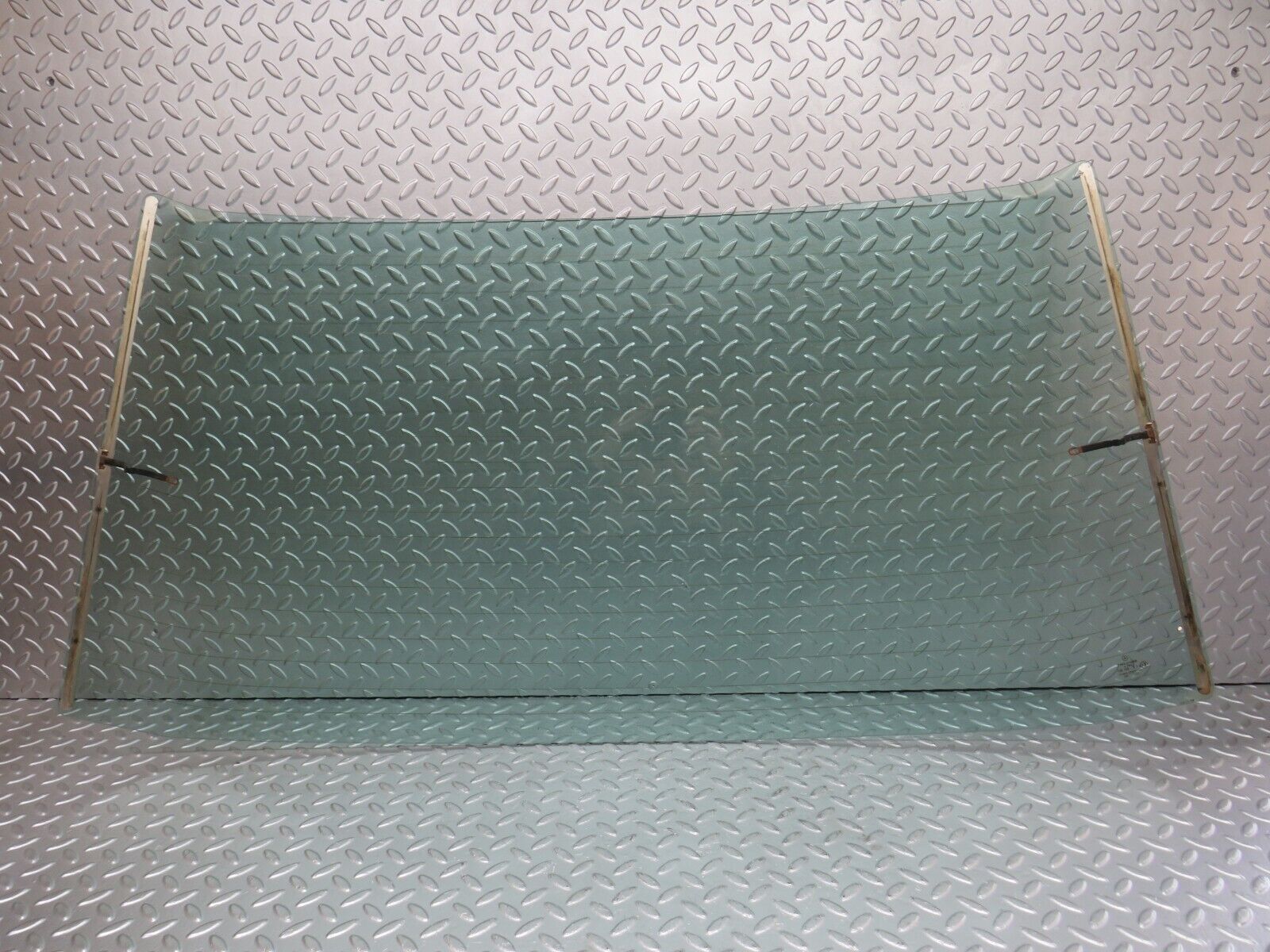 33806 Mercedes-Benz W201 190E 2.0L Rear Heated Windscreen Glass