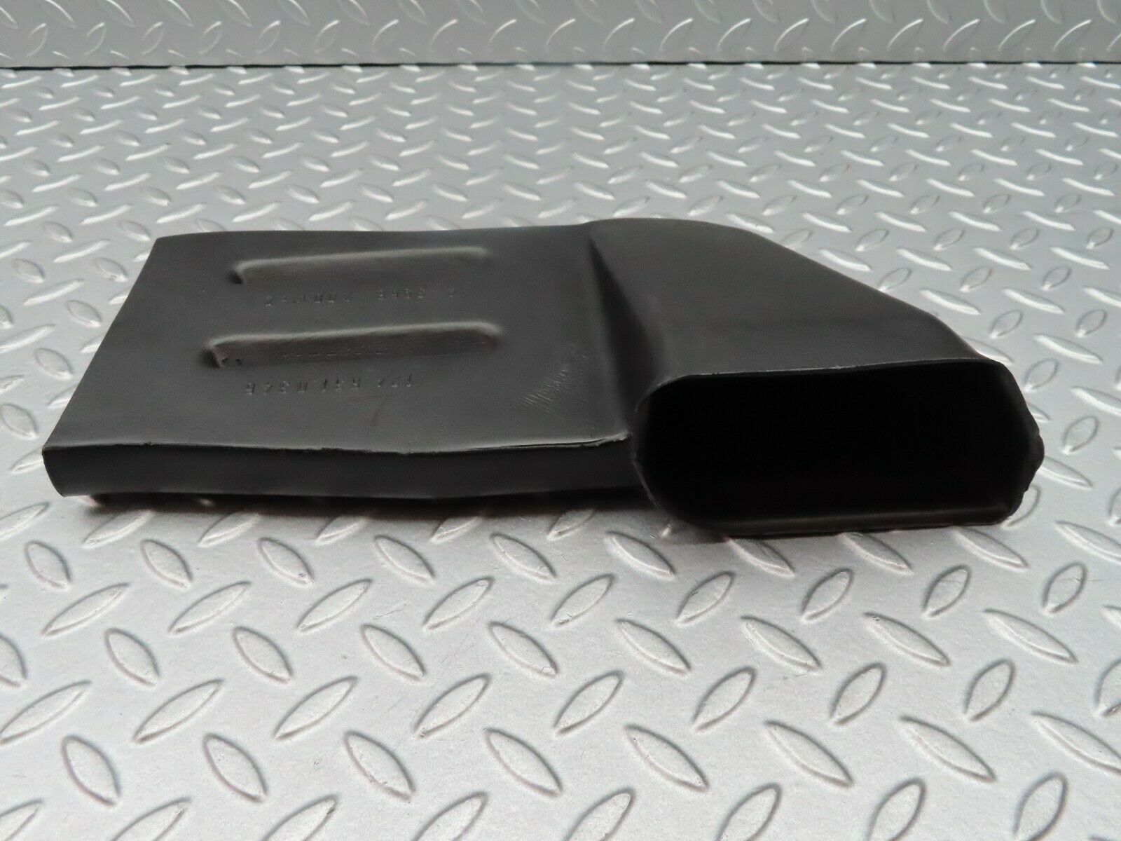 5360 Mercedes-Benz W124 230E Ventilation Air Duct Left 1248310346