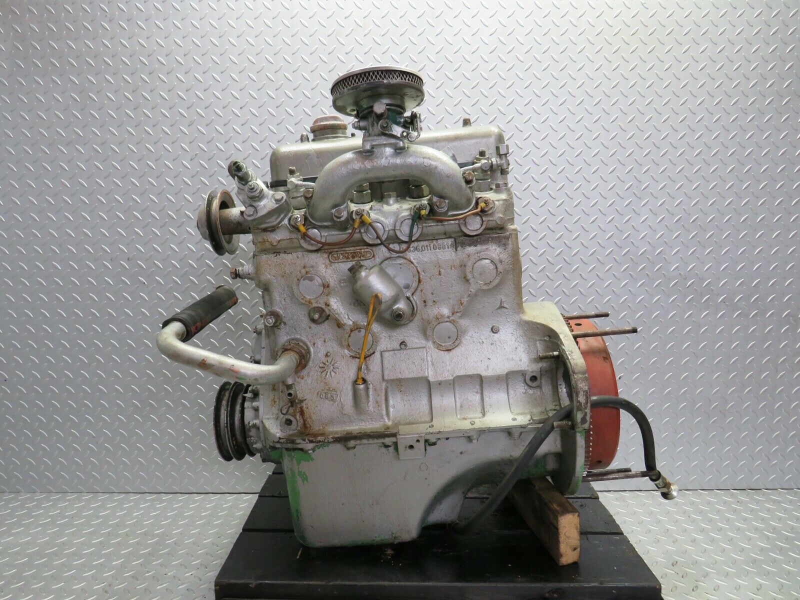 21955 Mercedes-Benz UNIMOG 4 Cylinder Diesel Engine OM636.917 6360151401