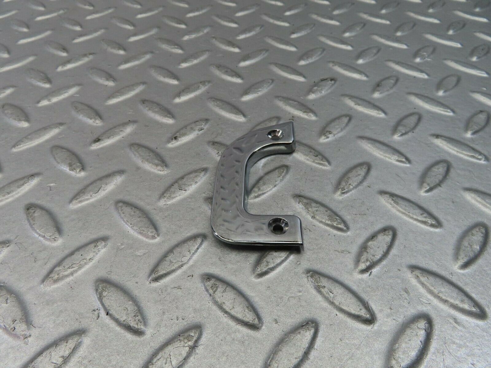 9055 Mercedes-Benz W115 Right Interior Chrome Door Latch Trim