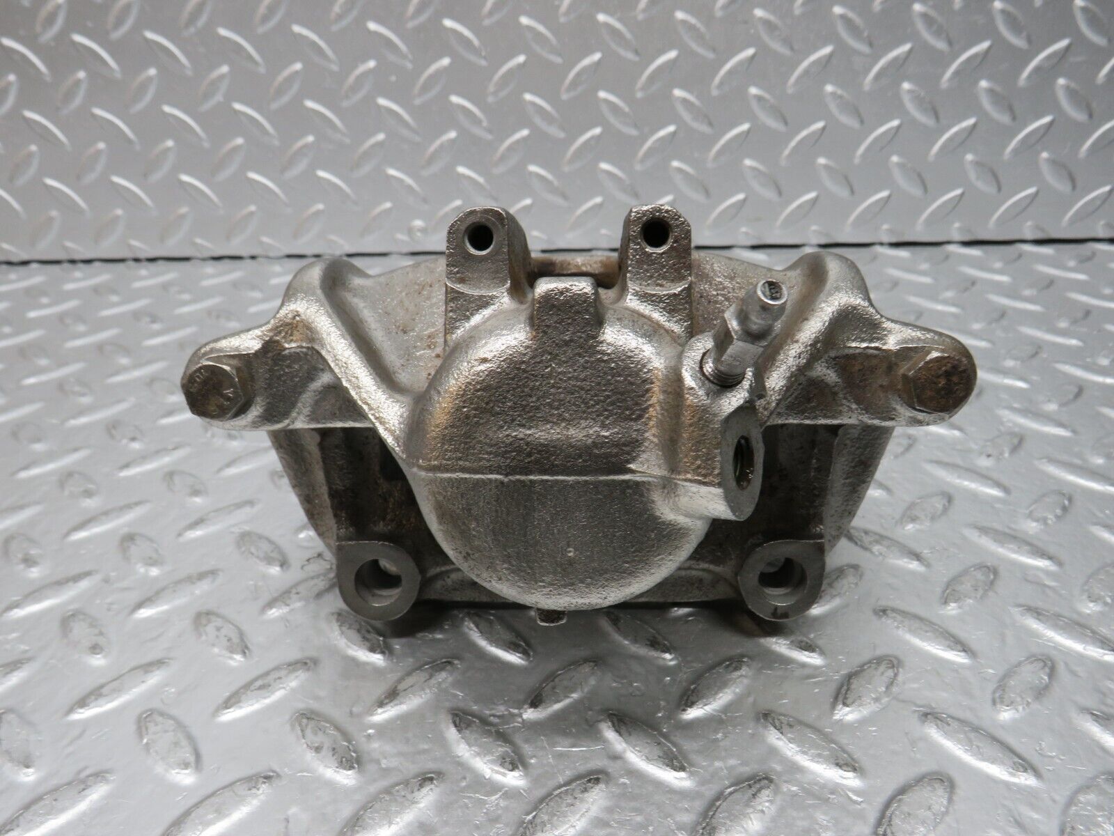 31507 Mercedes-Benz S124 220TE Wagon Front Left Brake Caliper Lucas 54