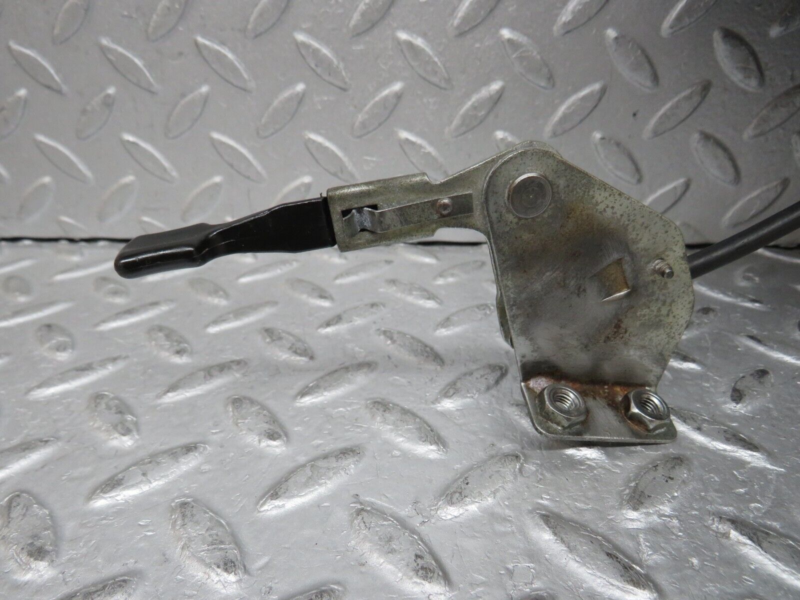 37431 Mercedes-Benz W109 300SEL Air Vent Control Right Side 1088301245