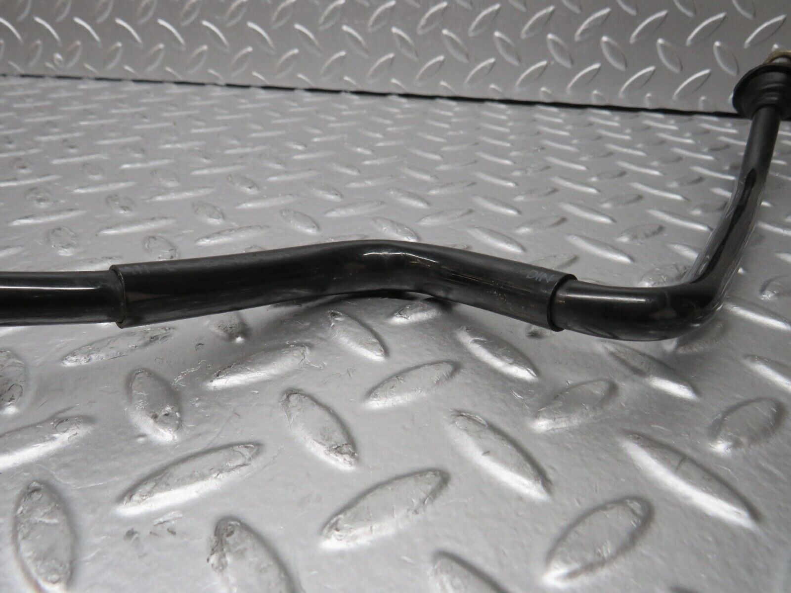 31182 Mercedes-Benz S124 220TE Wagon Brake Servo Vacuum Pipe