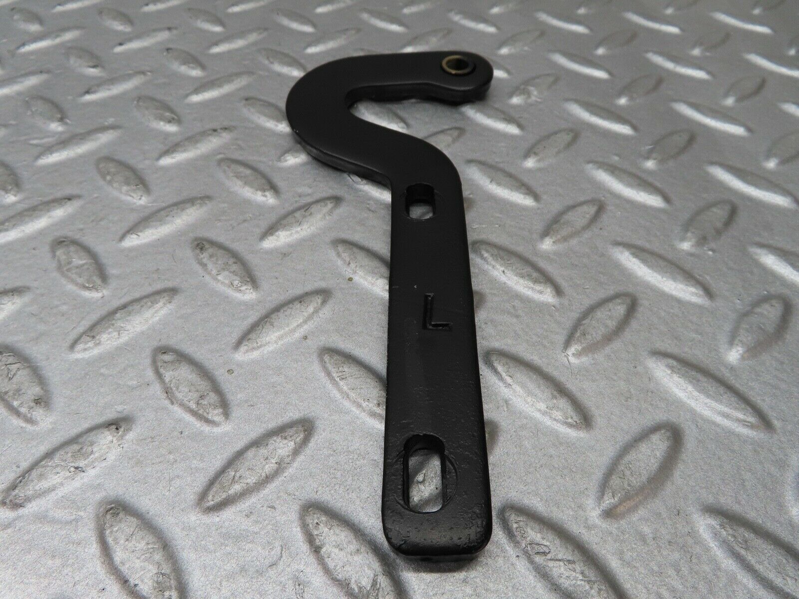 17601 Mercedes-Benz W116 450SEL Bonnet Hinge Support Left Side