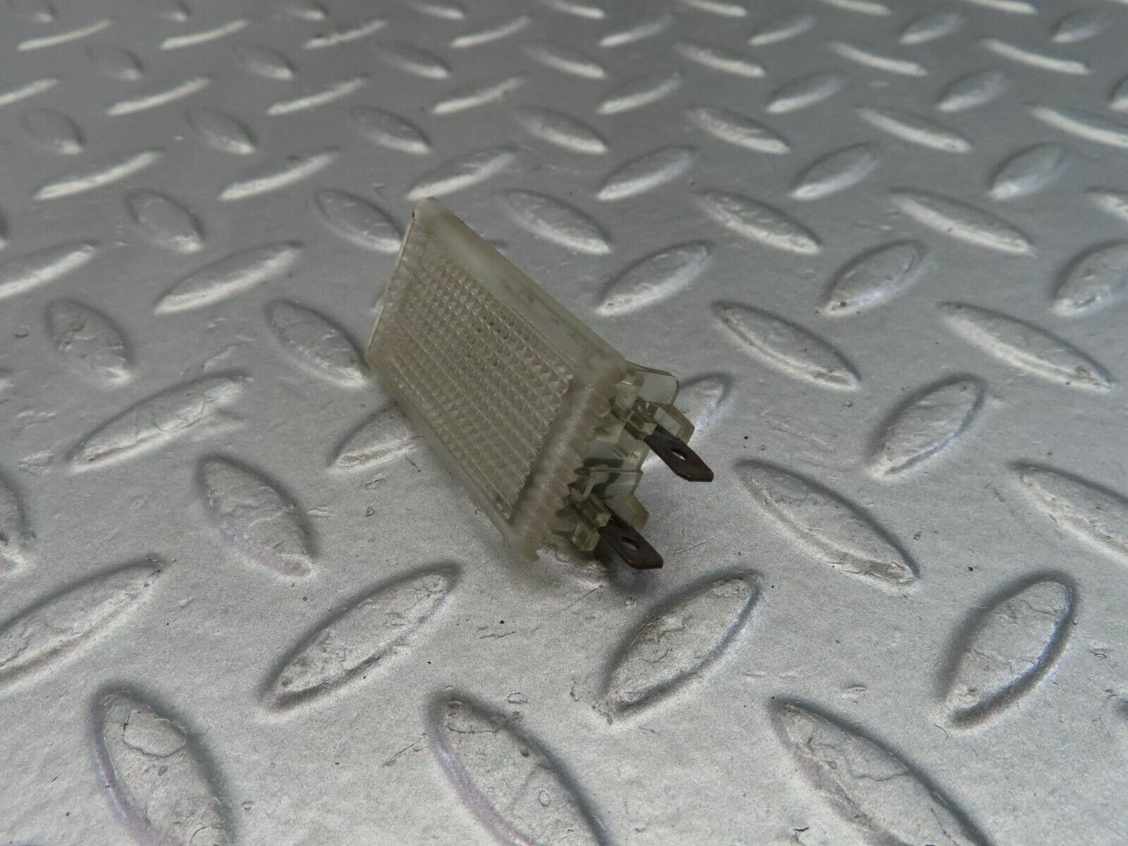 9835 Mercedes-Benz C123 280CE Coupe Glove Box Light