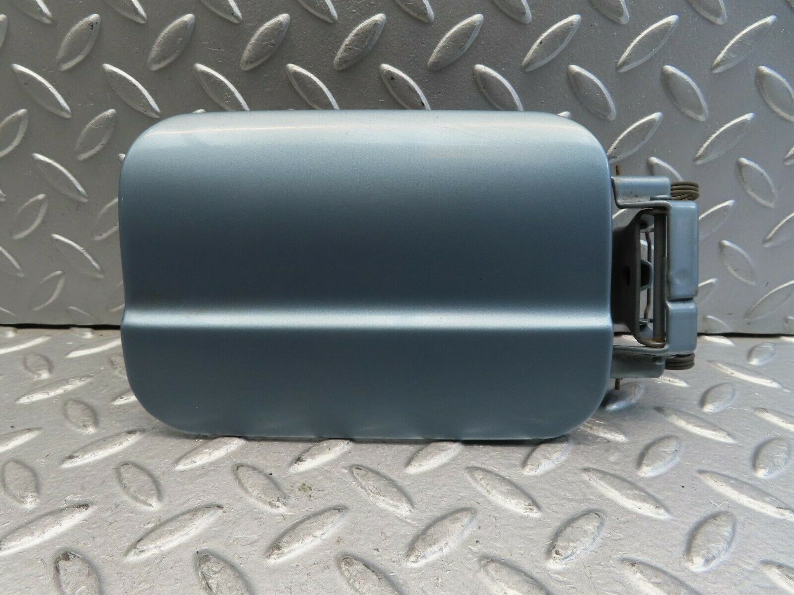 11518 Mercedes-Benz C123 230CE Coupe Fuel Tank Flap Cap 1235840039