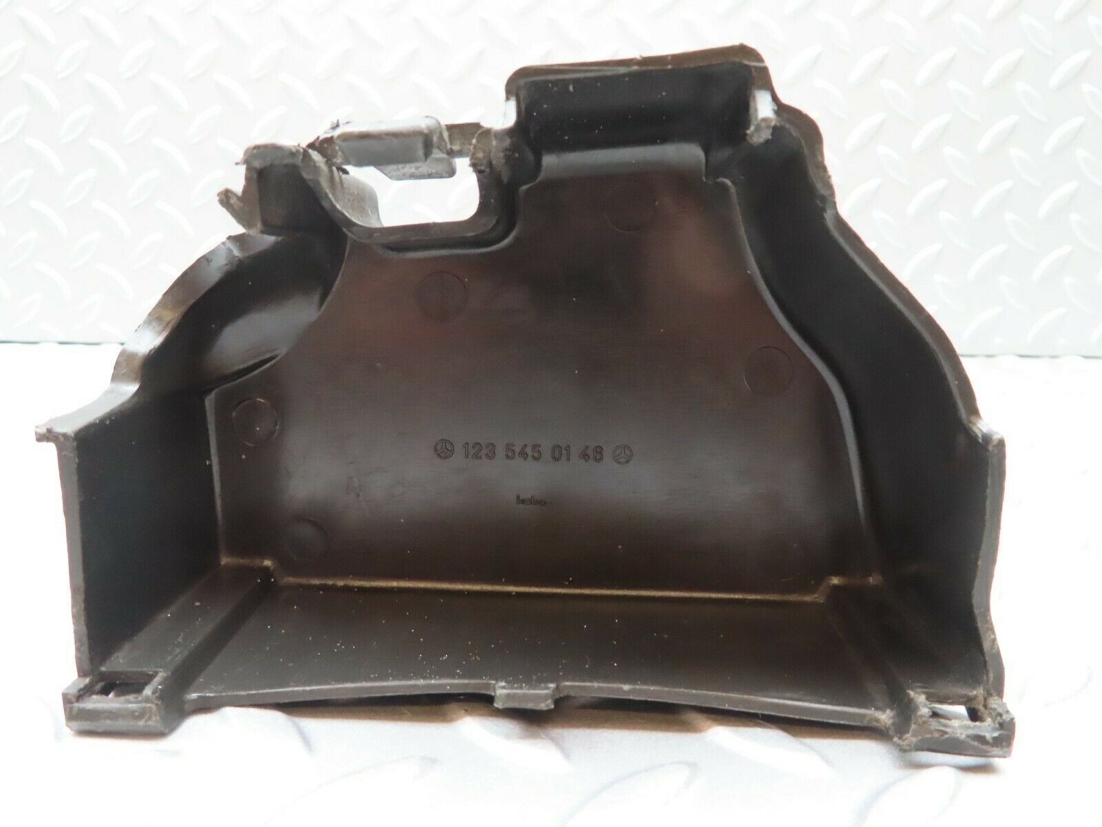 3911 Mercedes-Benz S123 200T Wagon Fuse Box Relay Cover 1235450146