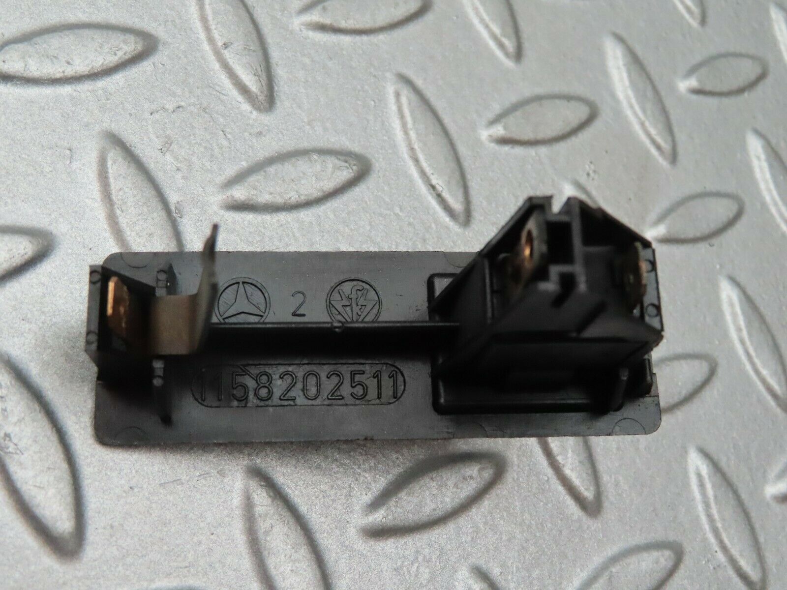 4204 Mercedes-Benz V123 240D LWB Trunk Lighting 1158202511