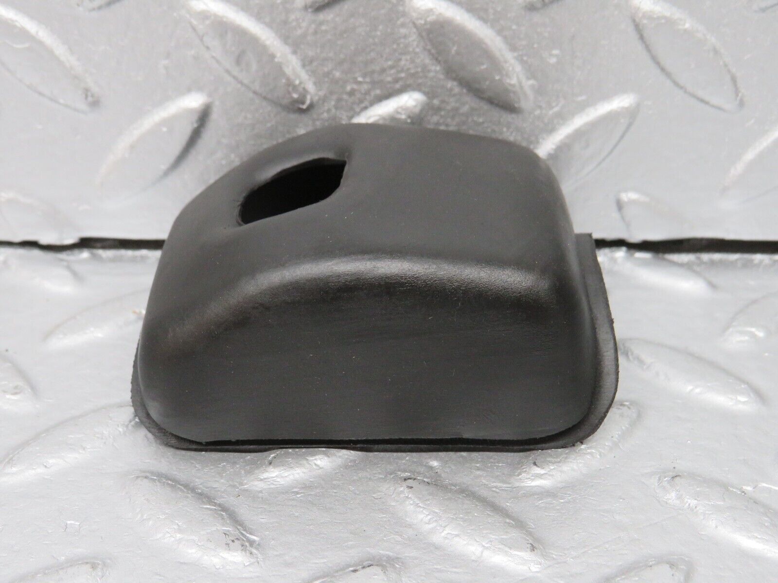 40327 Mercedes-Benz W110 230 Indicator Stalk Rubber Cover 1084620096