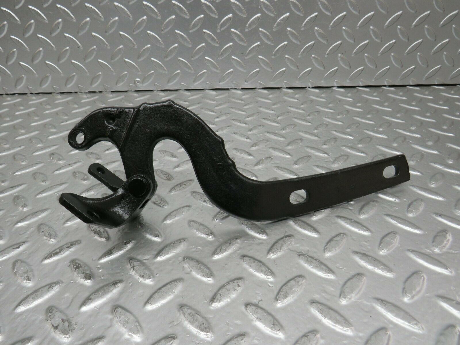 24242 Mercedes-Benz S124 220TE Wagon Trunk Lid Hinge Left Side 1247430351