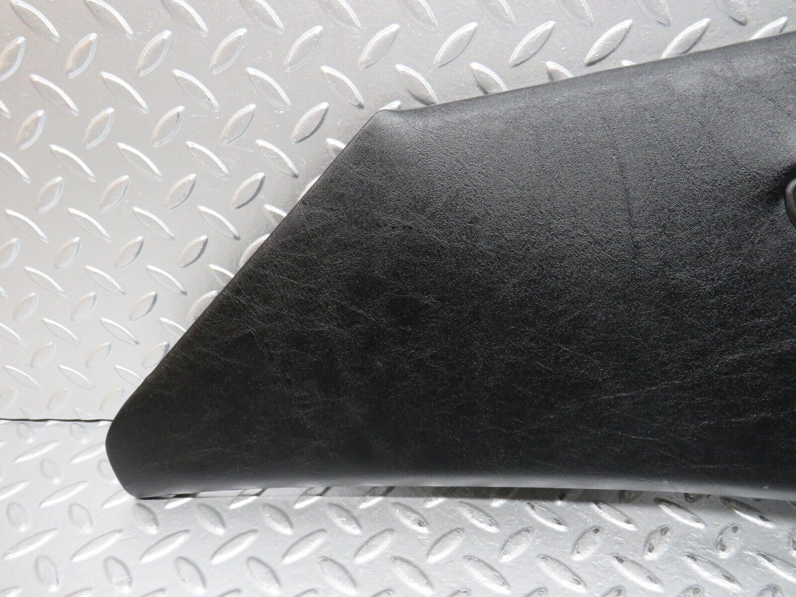 31567 Mercedes-Benz W201 190LE 1.8L C Pillar Cover Trim Right Black 2016950244