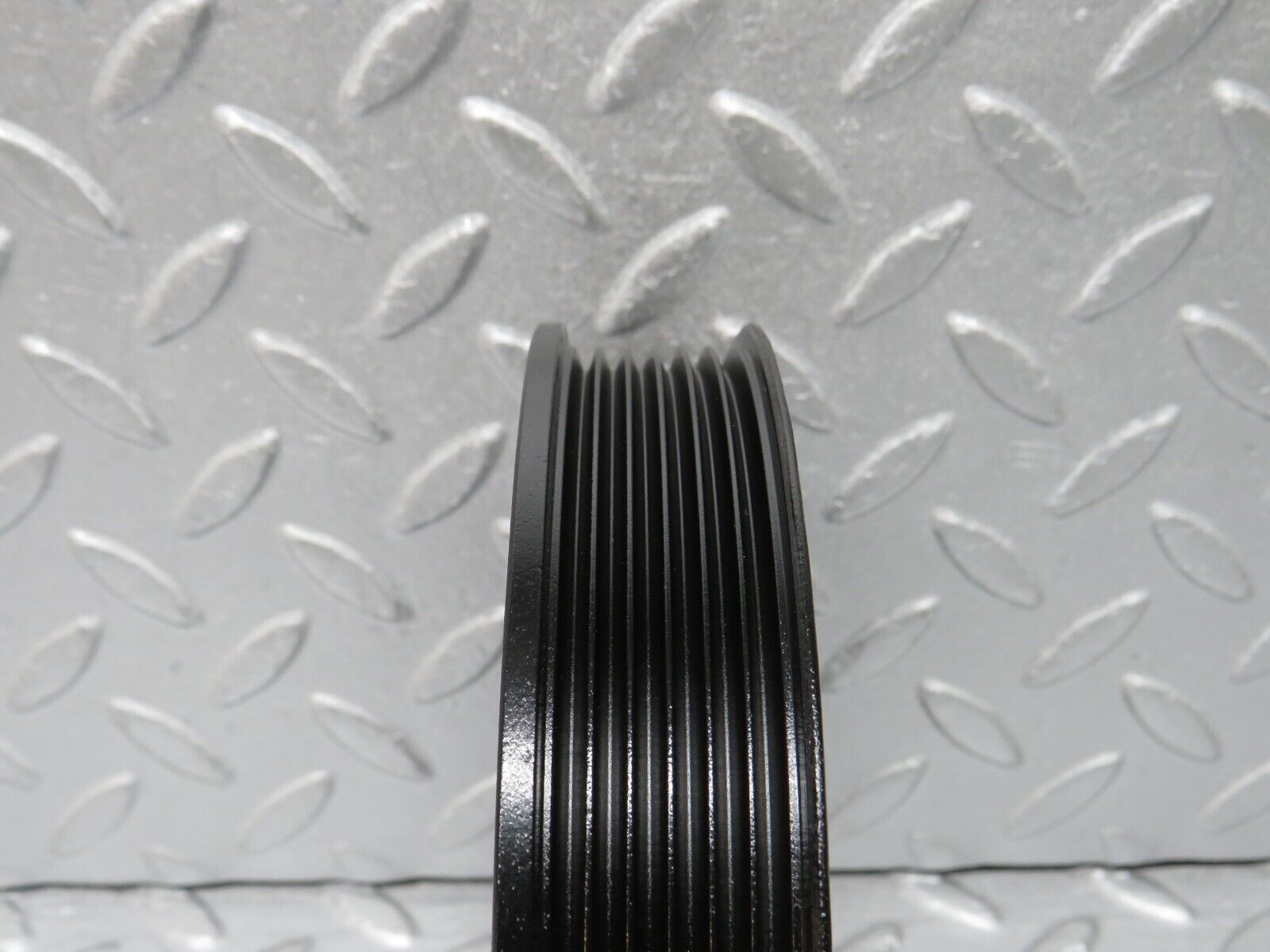 38546 Mercedes-Benz R129 280SL Coupe Crankshaft Pulley