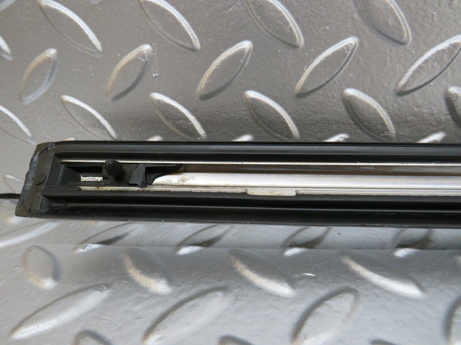 25600 Mercedes-Benz W123 200 Front Right Door Lower Moulding Trim