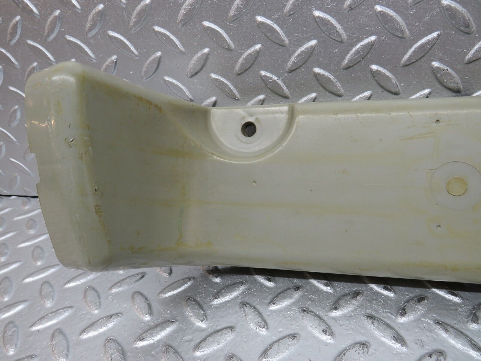 32688 Mercedes-Benz C107 350SLC Coupe Coupe Tail Light Bulb Holder Left Side