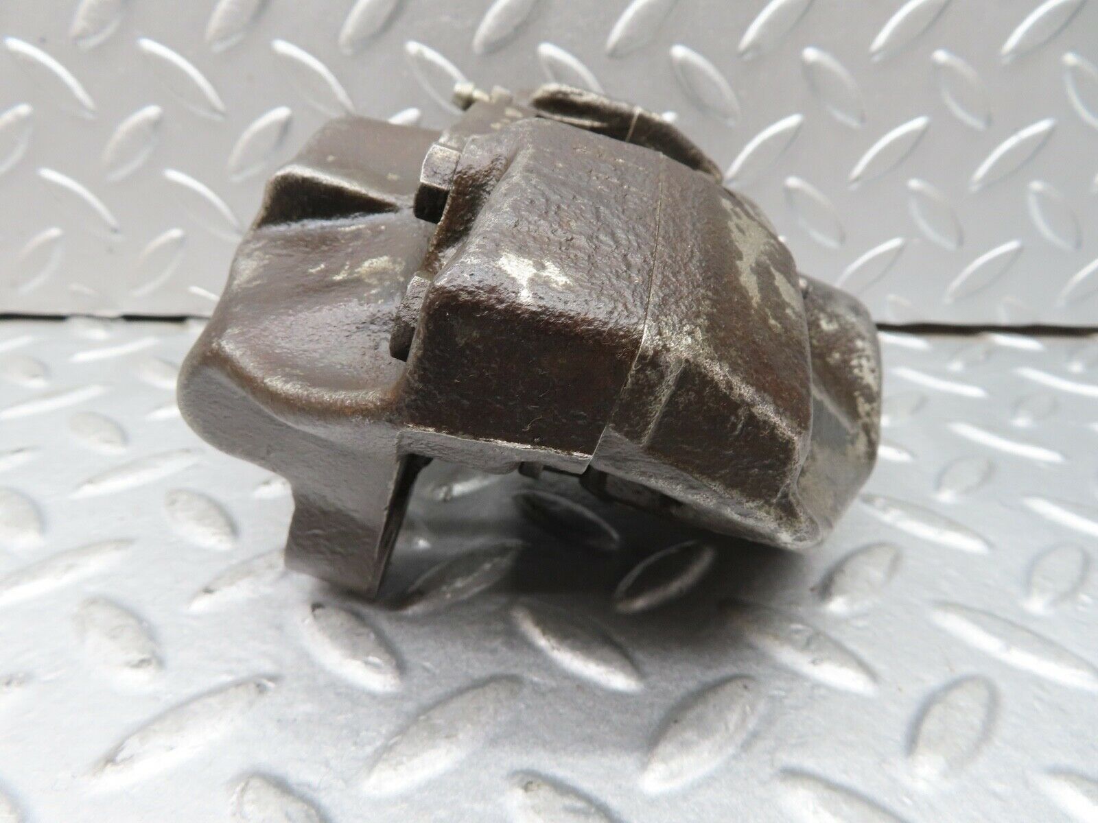 17633 Mercedes-Benz W116 450SEL Rear Left Brake Caliper ATE 38