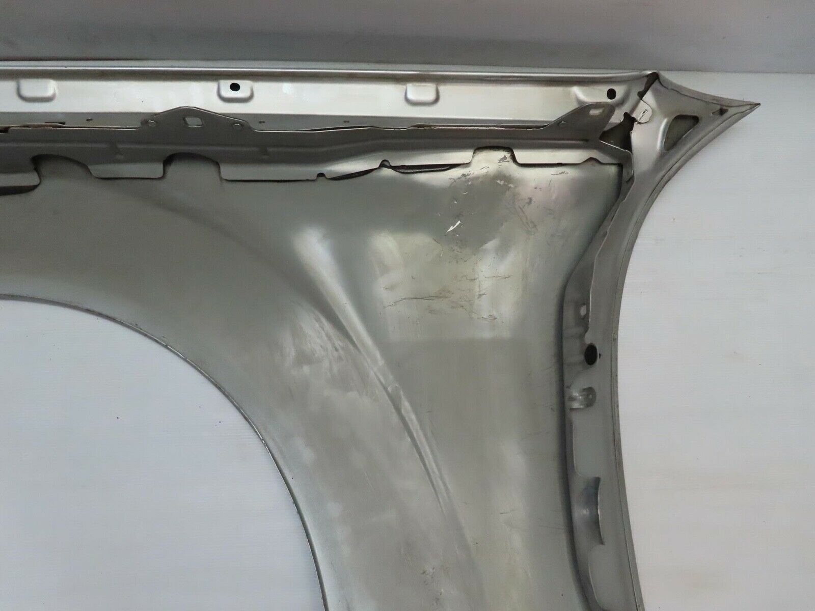 11262 Mercedes-Benz W221 S320 Front Right Wing Fender