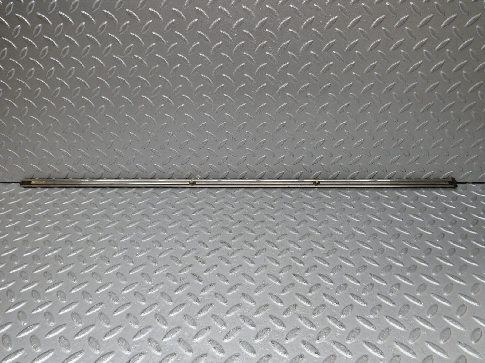 35774 Mercedes-Benz W108 Front Left Door Centre Moulding Trim