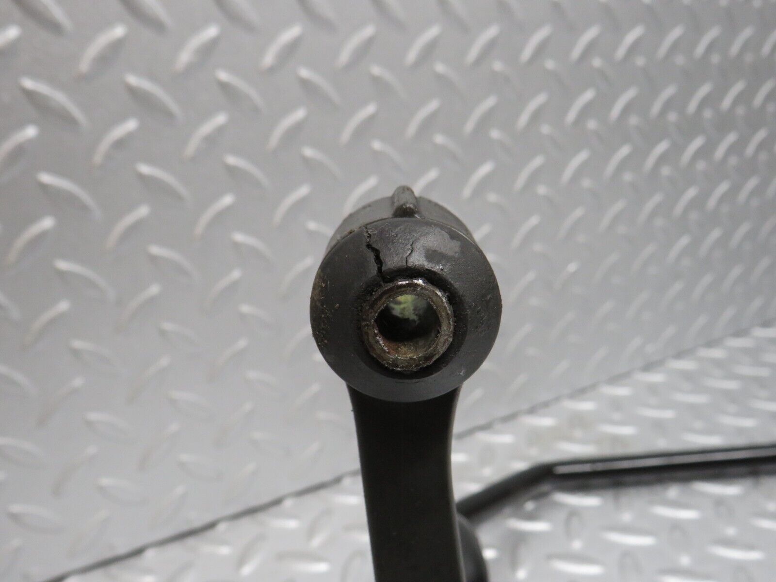 38173 Mercedes-Benz A124 320E Cabriolet Anti Roll Bar Rear Axle 1243260116