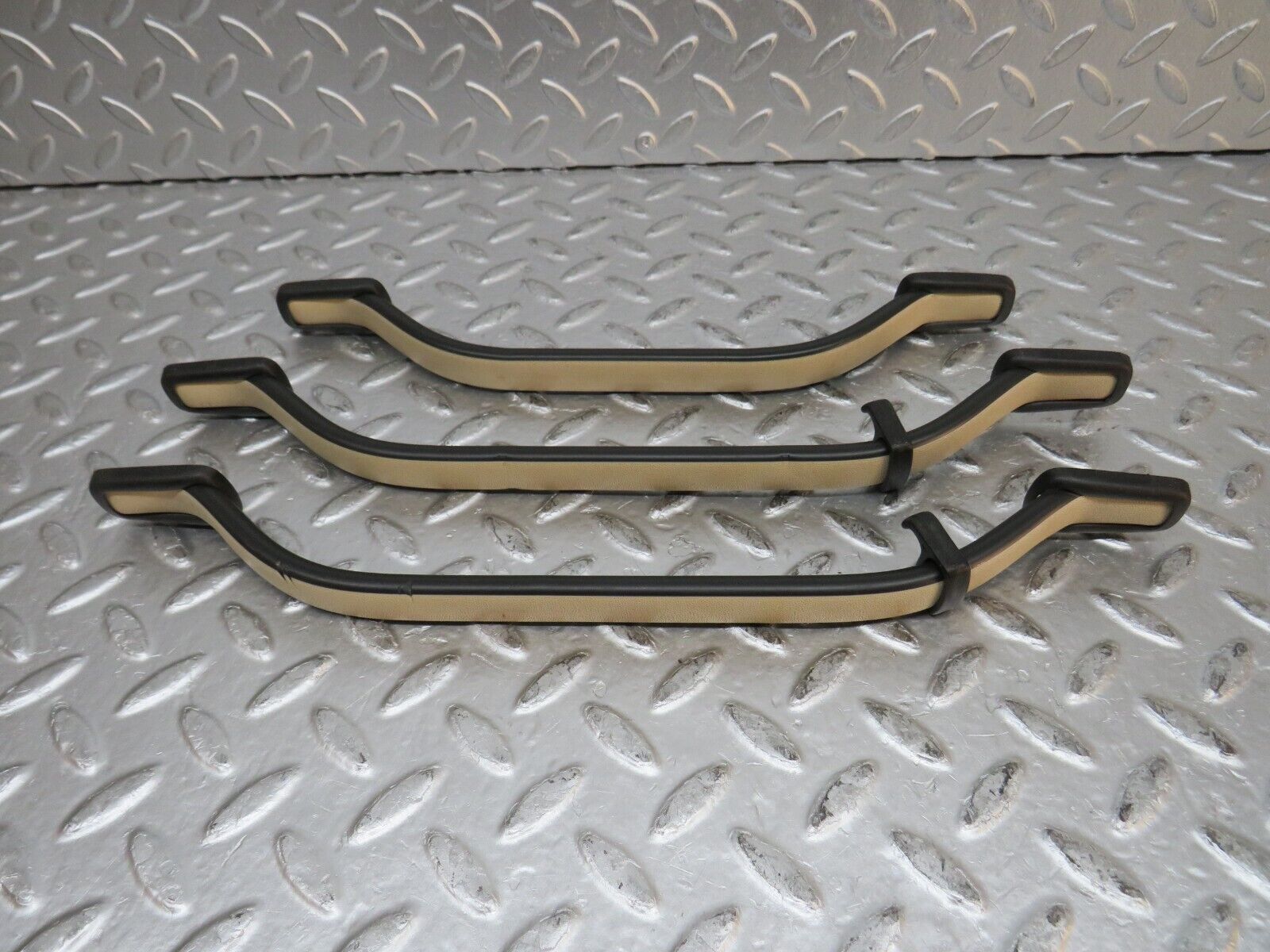 0470 Mercedes-Benz W123 230E Interior Roof Grab Handle Set