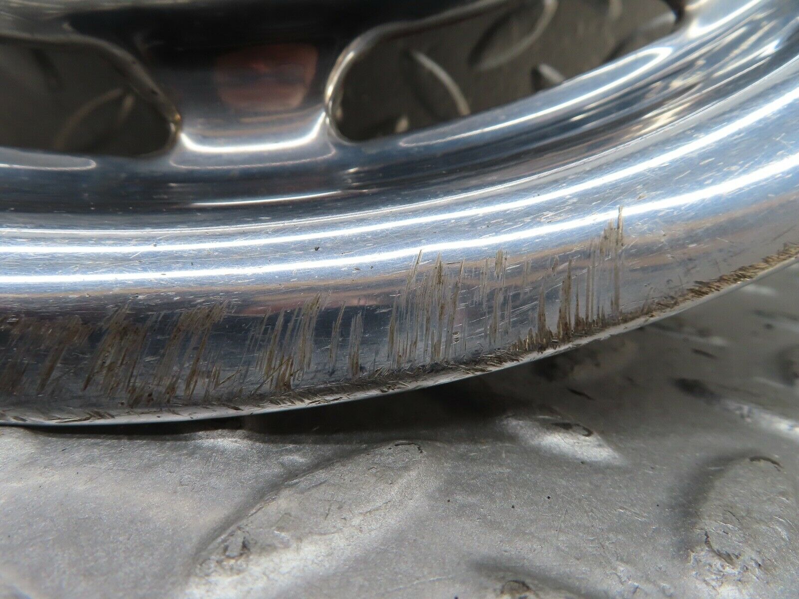 20477 Mercedes-Benz W114 280CE Coupe Vintage Wheel Trim Hub Cup 14"