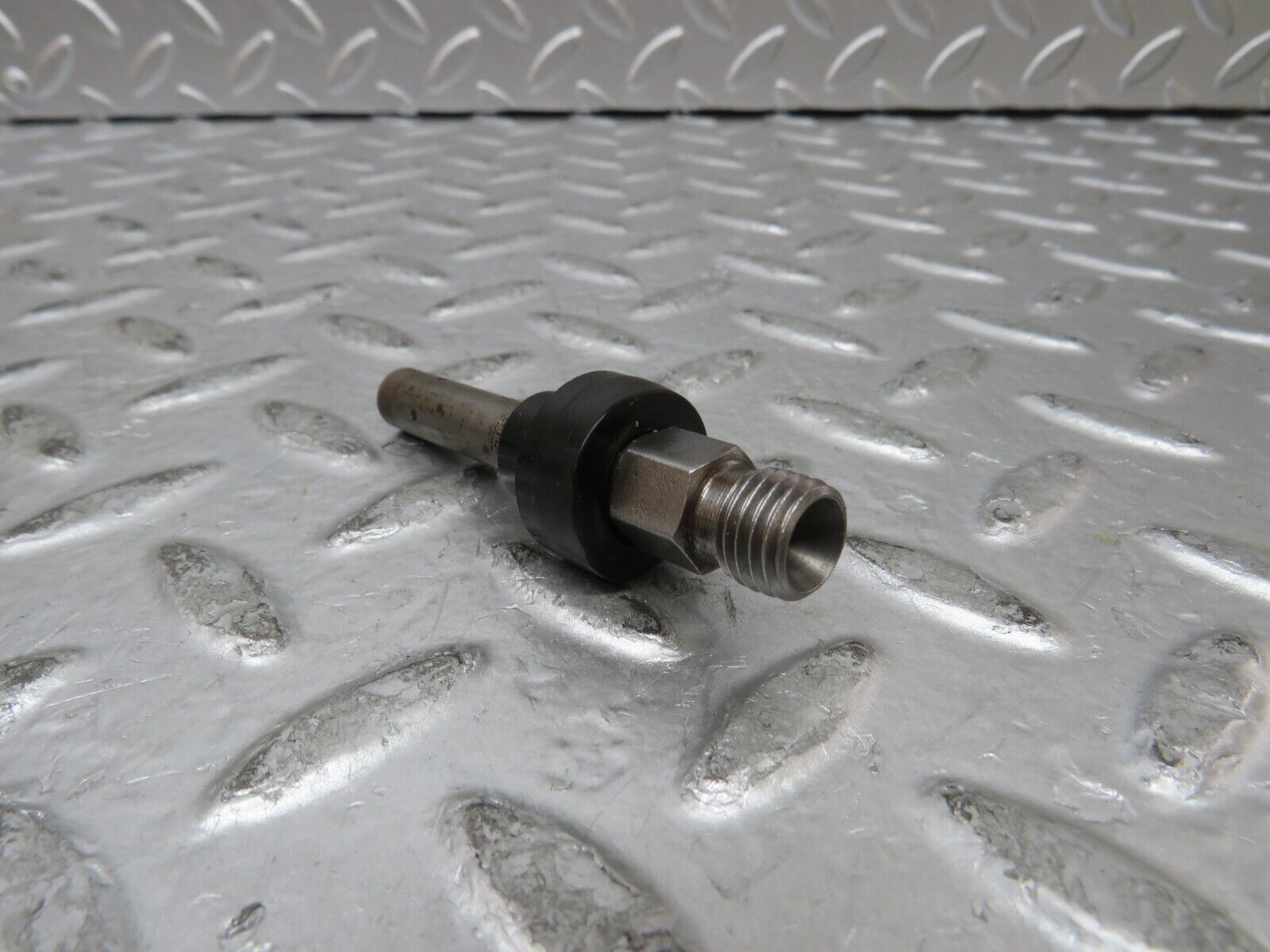 27427 Mercedes-Benz W123 280E Fuel Injector Bosch 0437502010