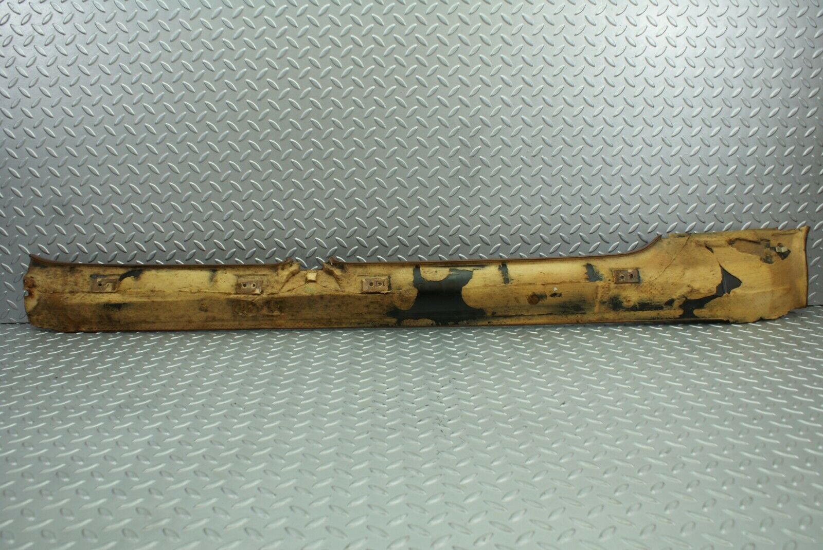 2604 Mercedes-Benz W116 350SE Headlining Roof Panel Right Brown