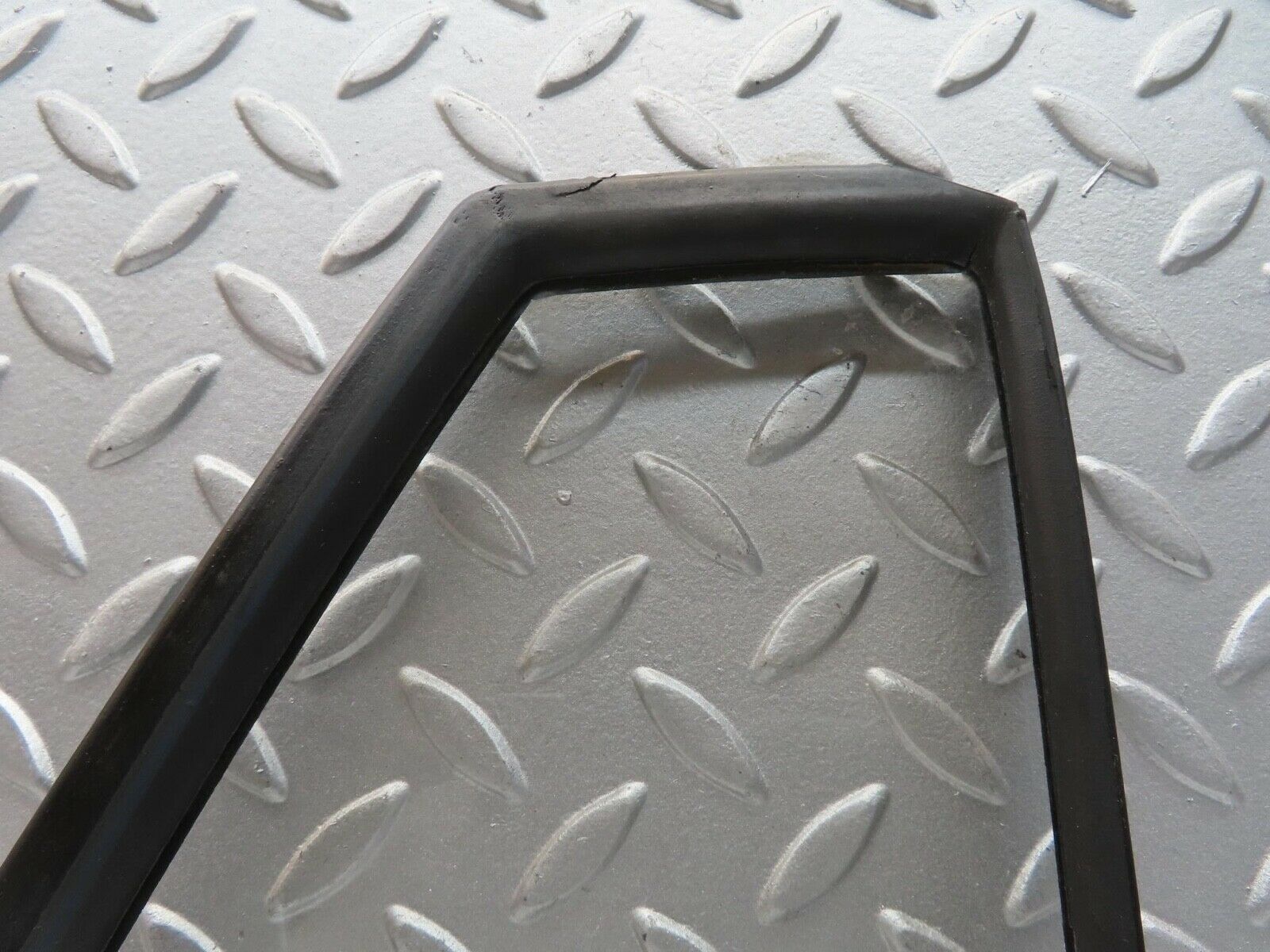 12912 Mercedes-Benz W111 220SE Rear Right Door Quarter Window