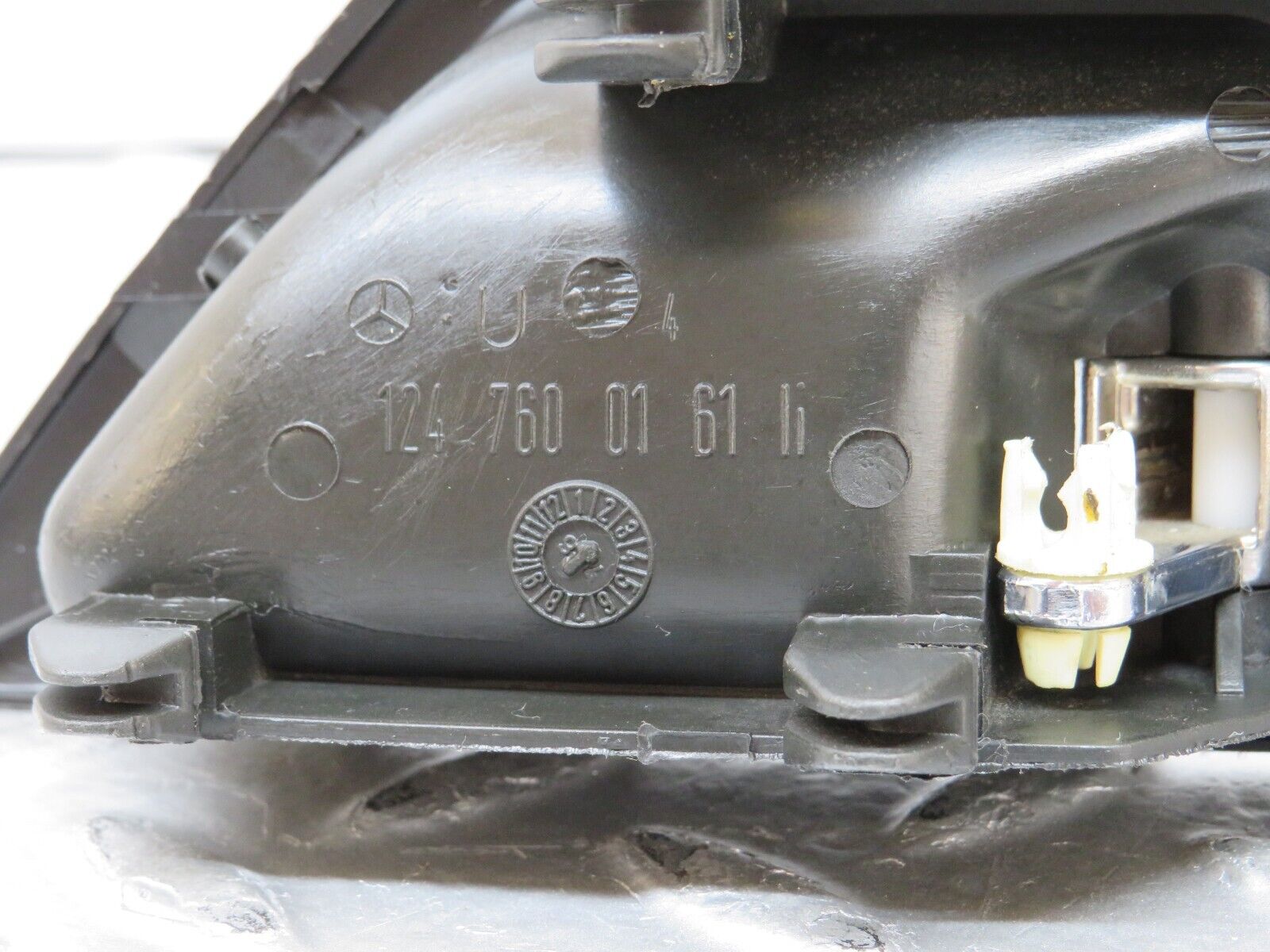 25911 Mercedes-Benz W124 280E Interior Door Handle Rear Left 1247600161